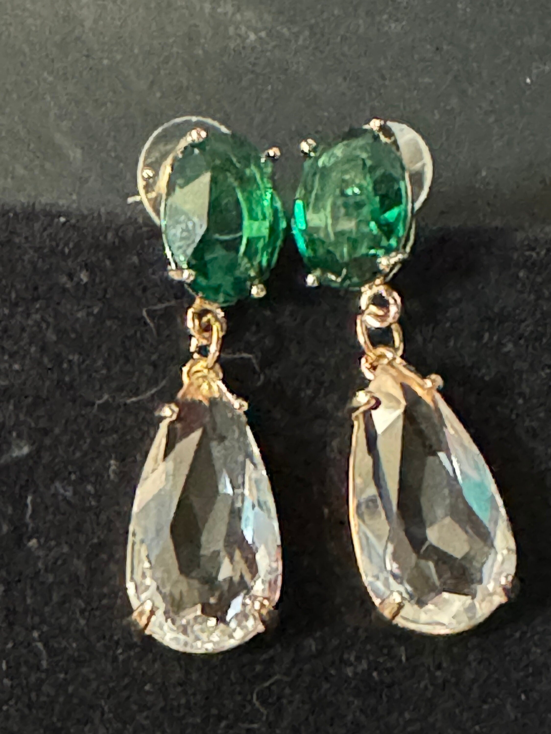 18k Gold plated emerald green clear crystal diamanté rhinestone dangly long drop earrings