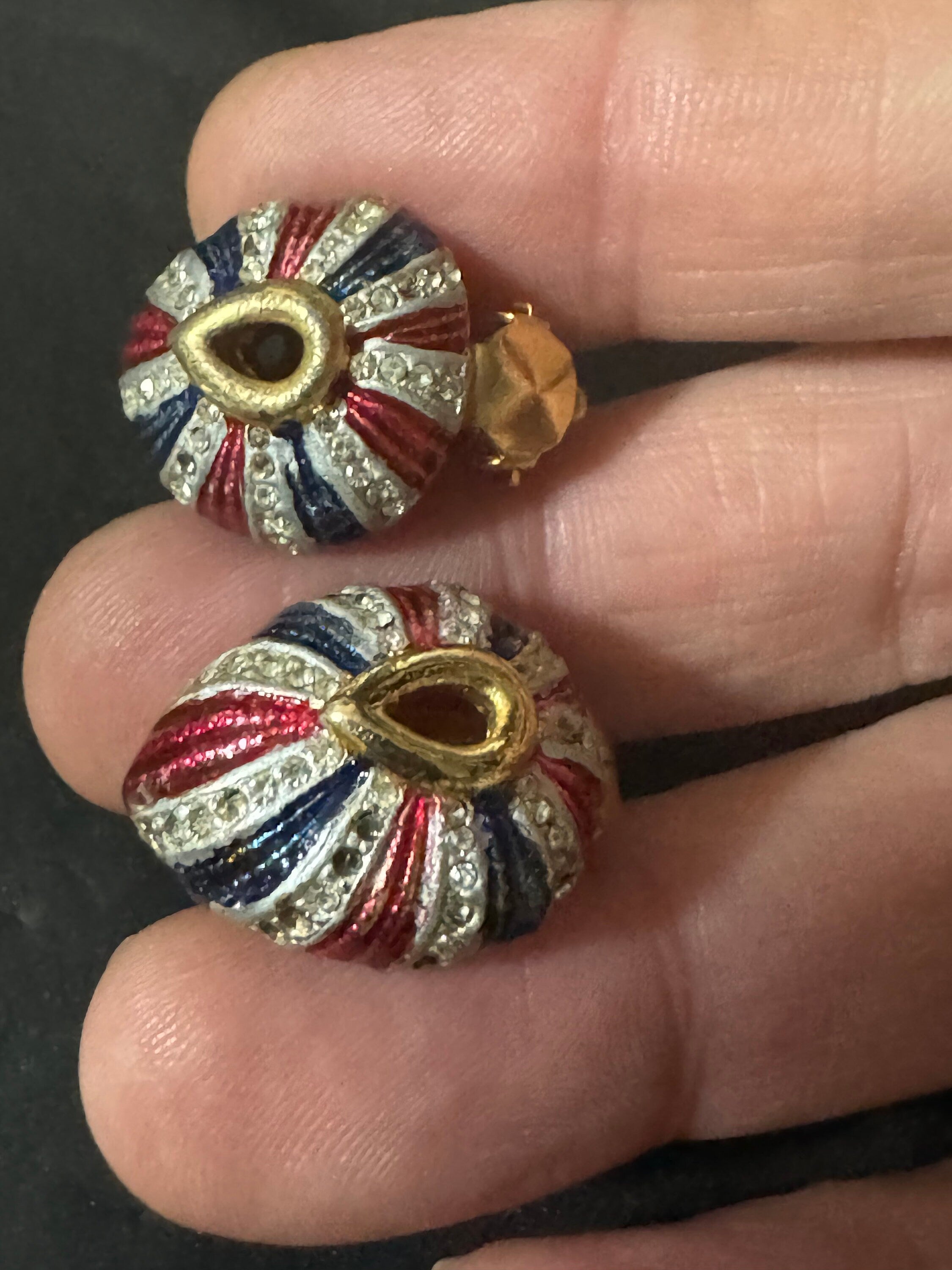 AF missing paste vintage red blue striped enamel gold tone teardrop Clip On Stud Earrings