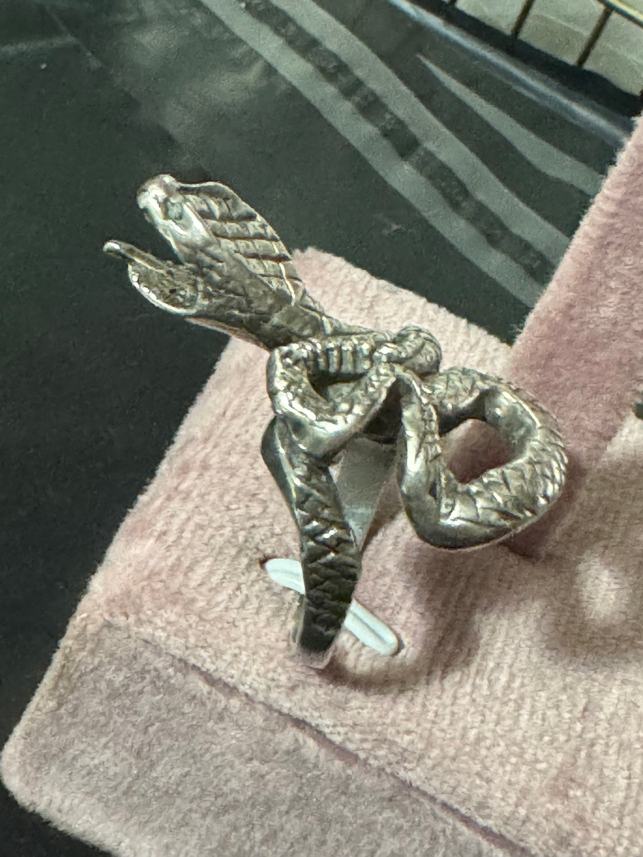 Size T.5 Mens large cast serpent snake ring Solid silver stamped 925 USA 9 3/4