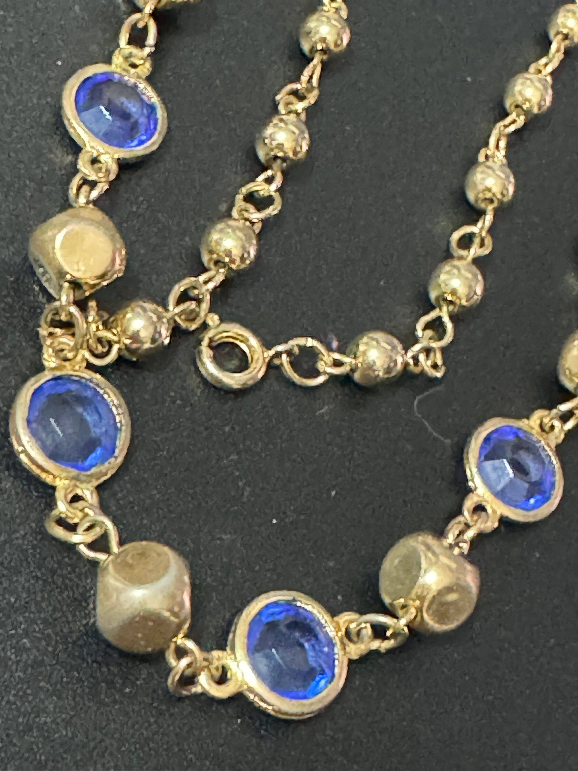 Rivière bezel set blue Plastic vintage gold tone chain link bead necklace 49cm