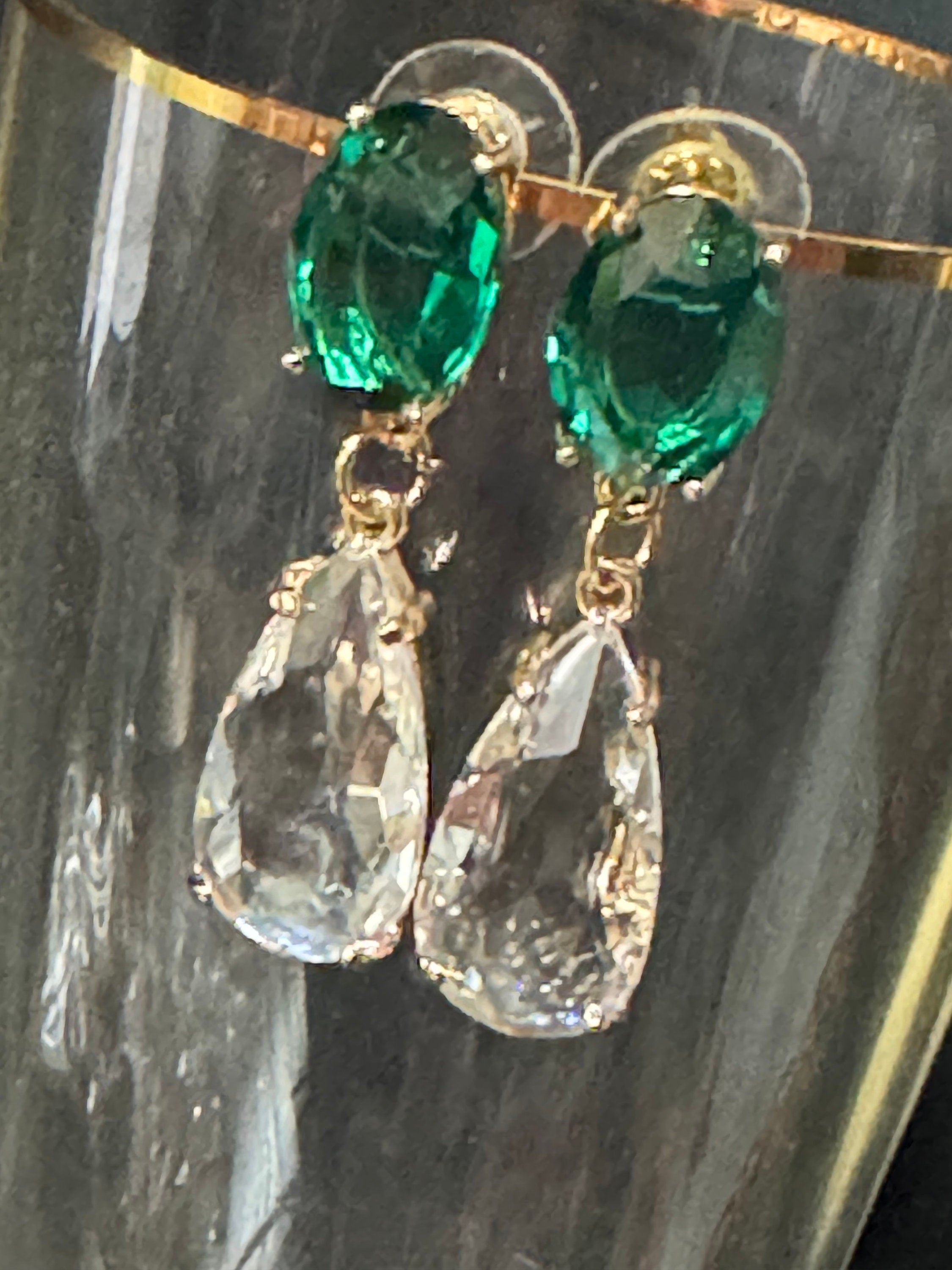 18k Gold plated emerald green clear crystal diamanté rhinestone dangly long drop earrings