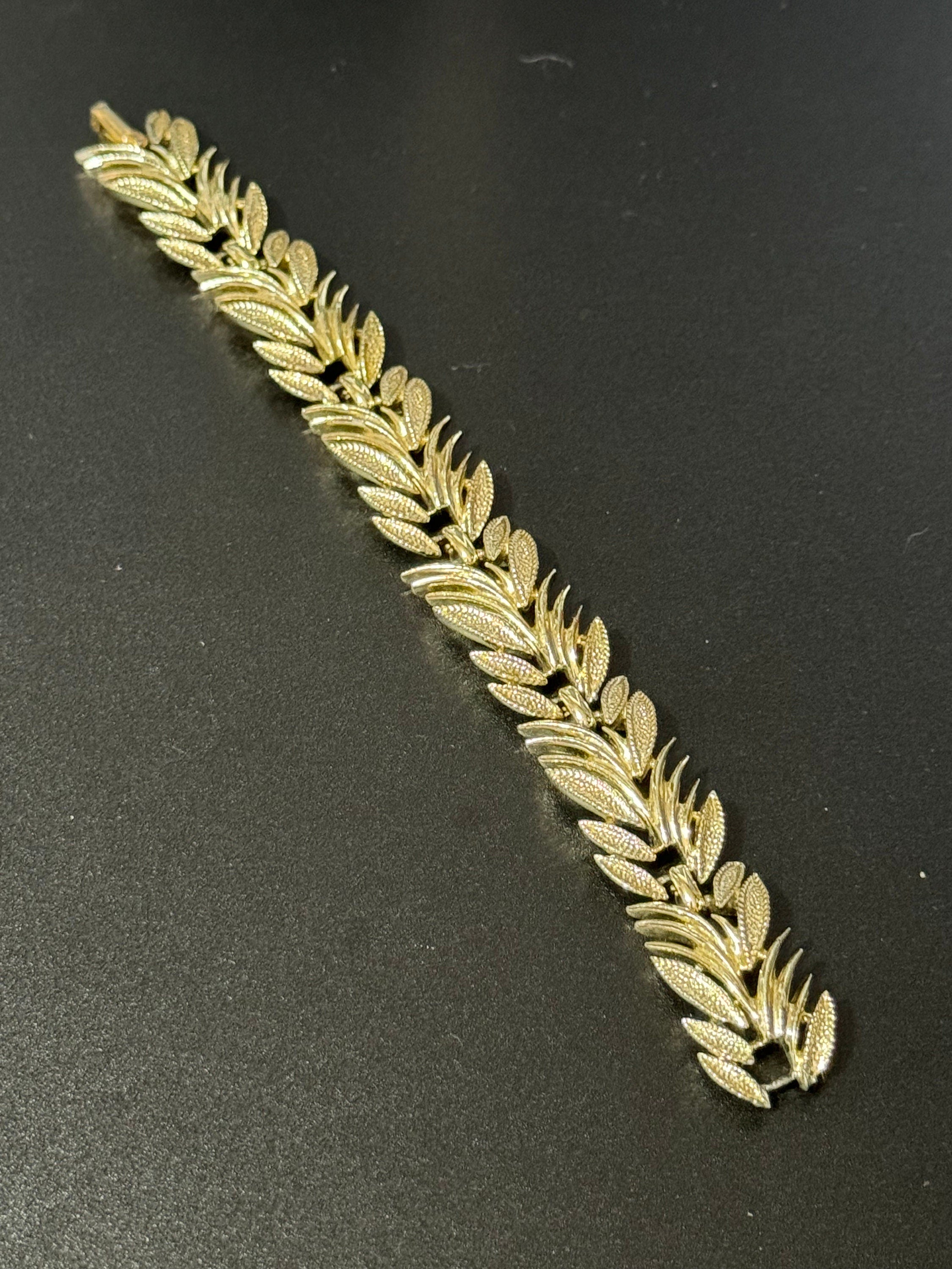 Signed Judy Lee vintage gold tone leaf bracelet panel link mid century