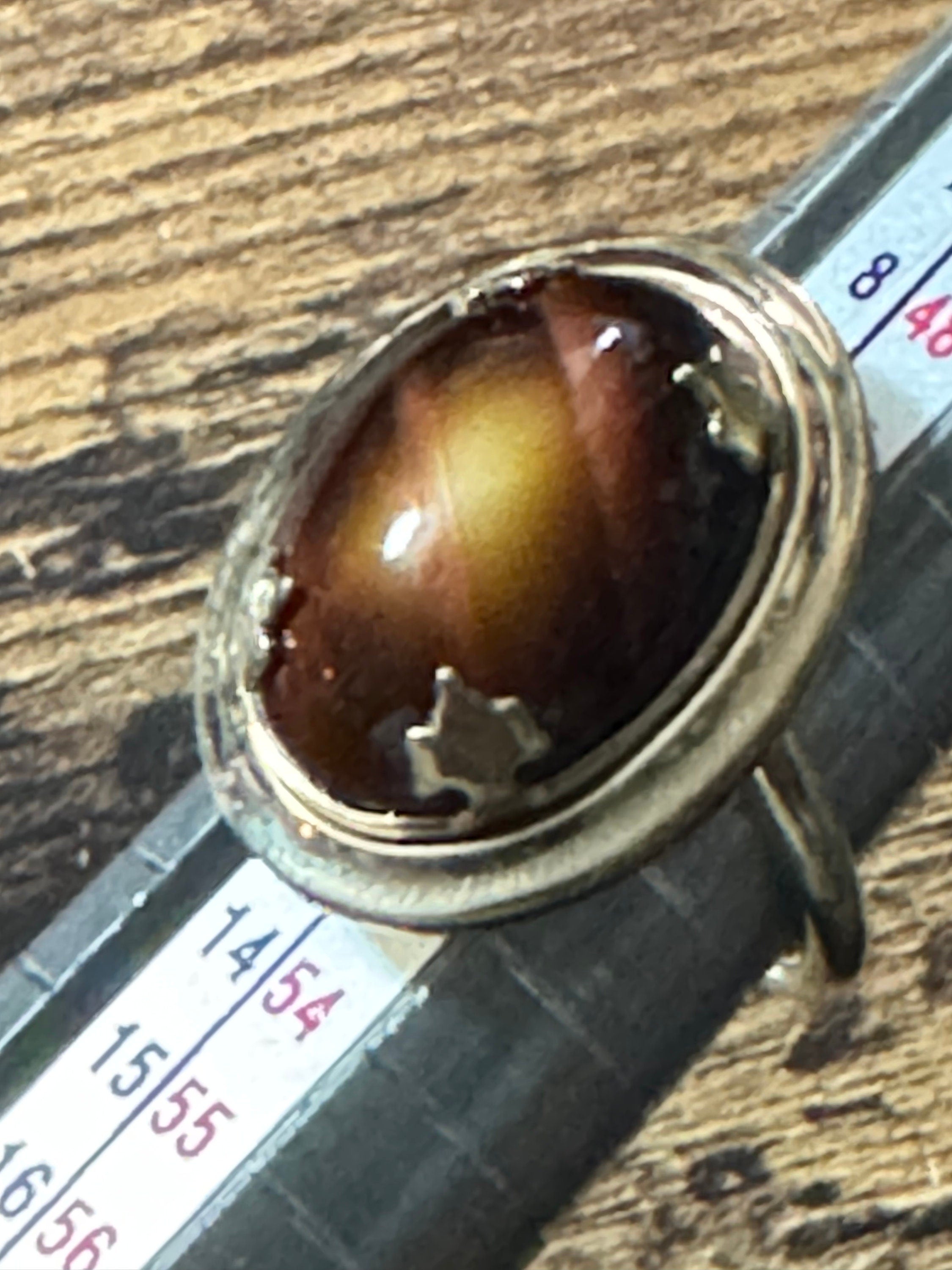 Sarah Coventry gold 1970s brutalist brown gemstone large cocktail ring adjustable L M N