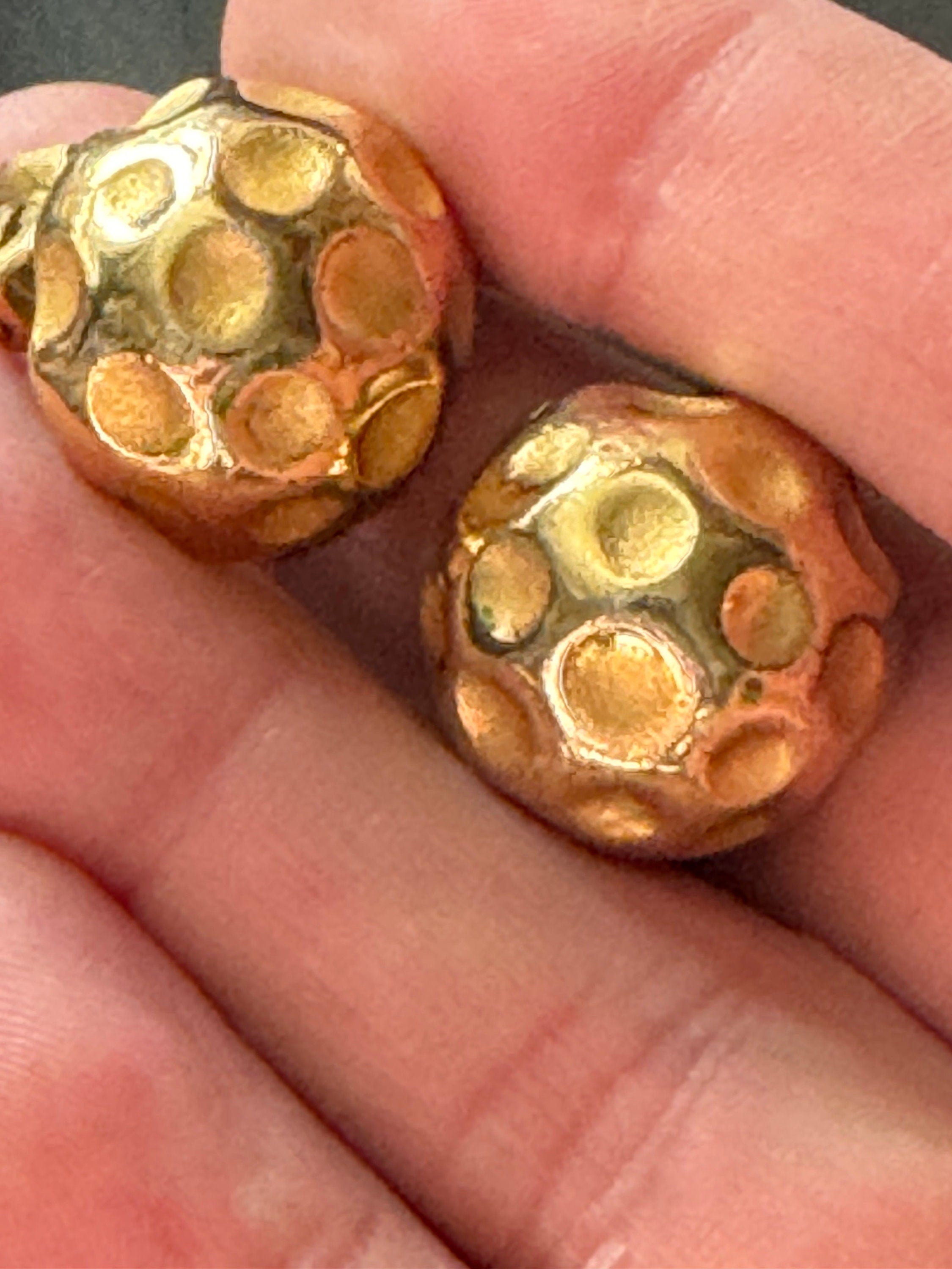 Signed vendome designer gold tone domed modernist Clip On Earrings