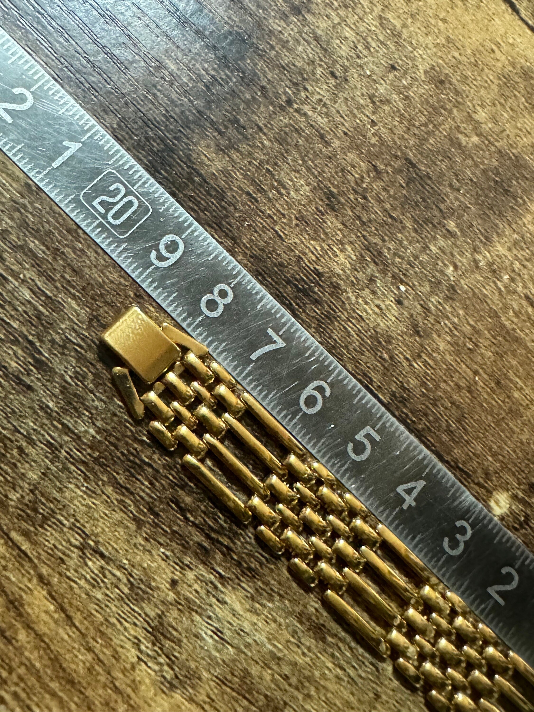True vintage pristine 1980s gold tone plain bar link panther brick chain bracelet 19cm x 12mm