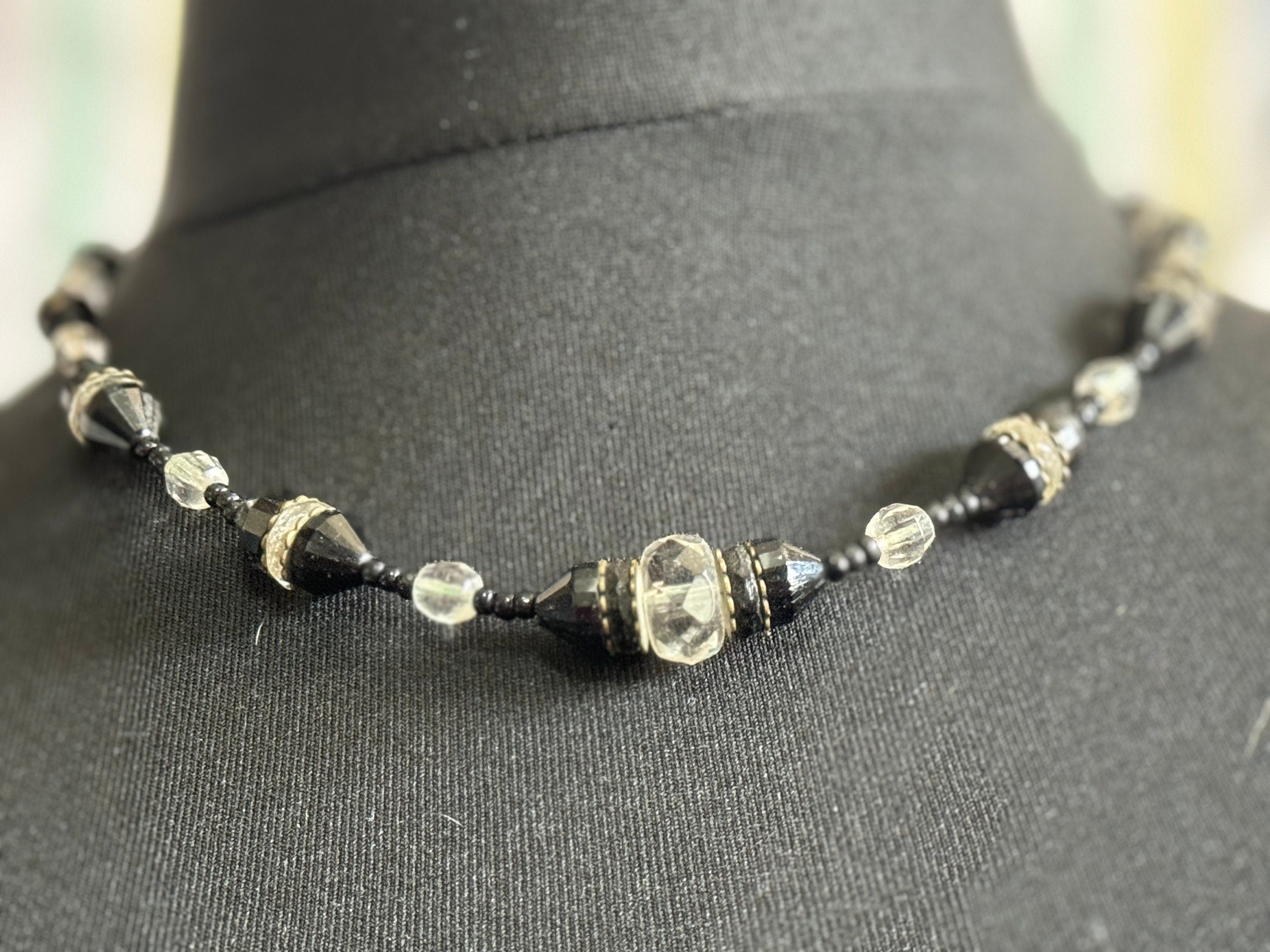 Antique art deco geometric heavy cut glass black clear beaded necklace monochrome 49cm
