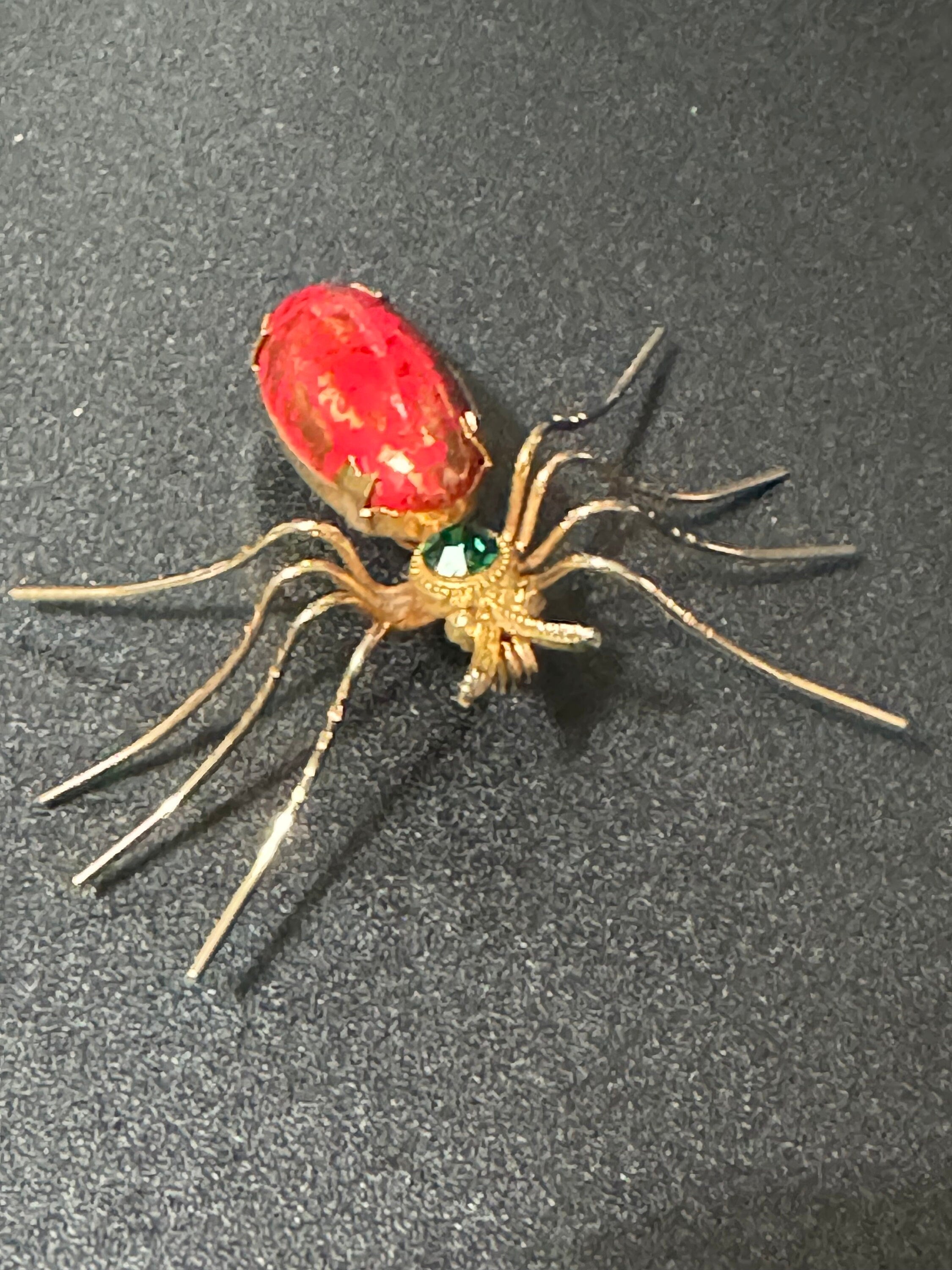 Vintage Bug spider Brooch gold Tone with large oval red gilt cabochon insect