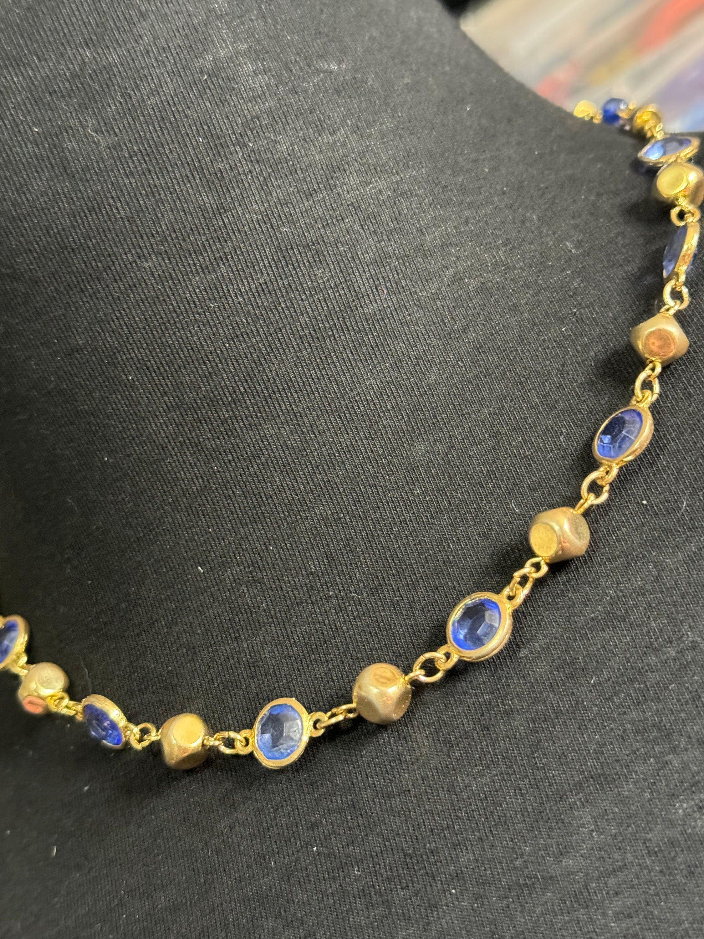 Rivière bezel set blue Plastic vintage gold tone chain link bead necklace 49cm