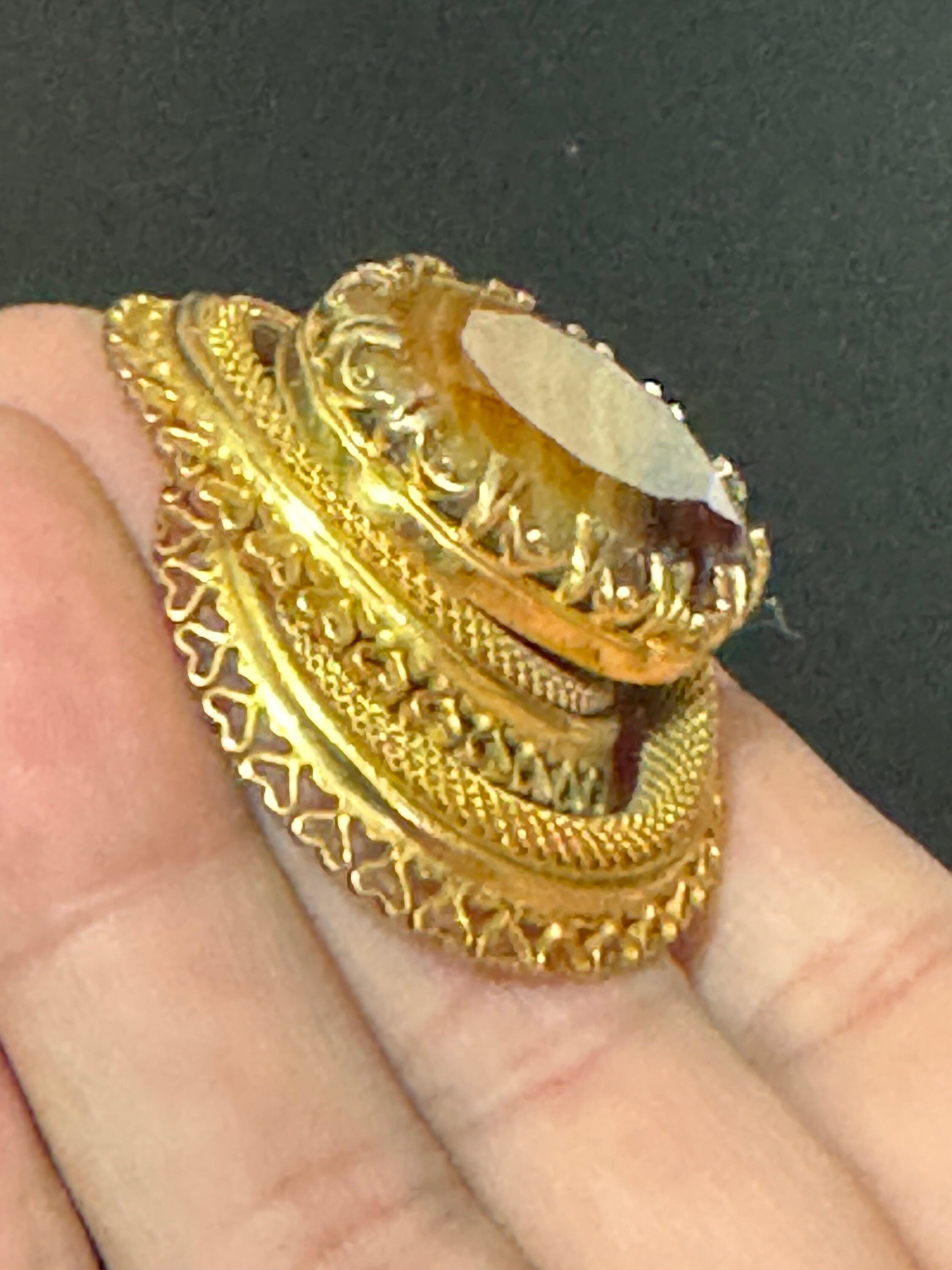 Gold mesh swirl brooch large brown faux marble agate glass vintage 5cm large