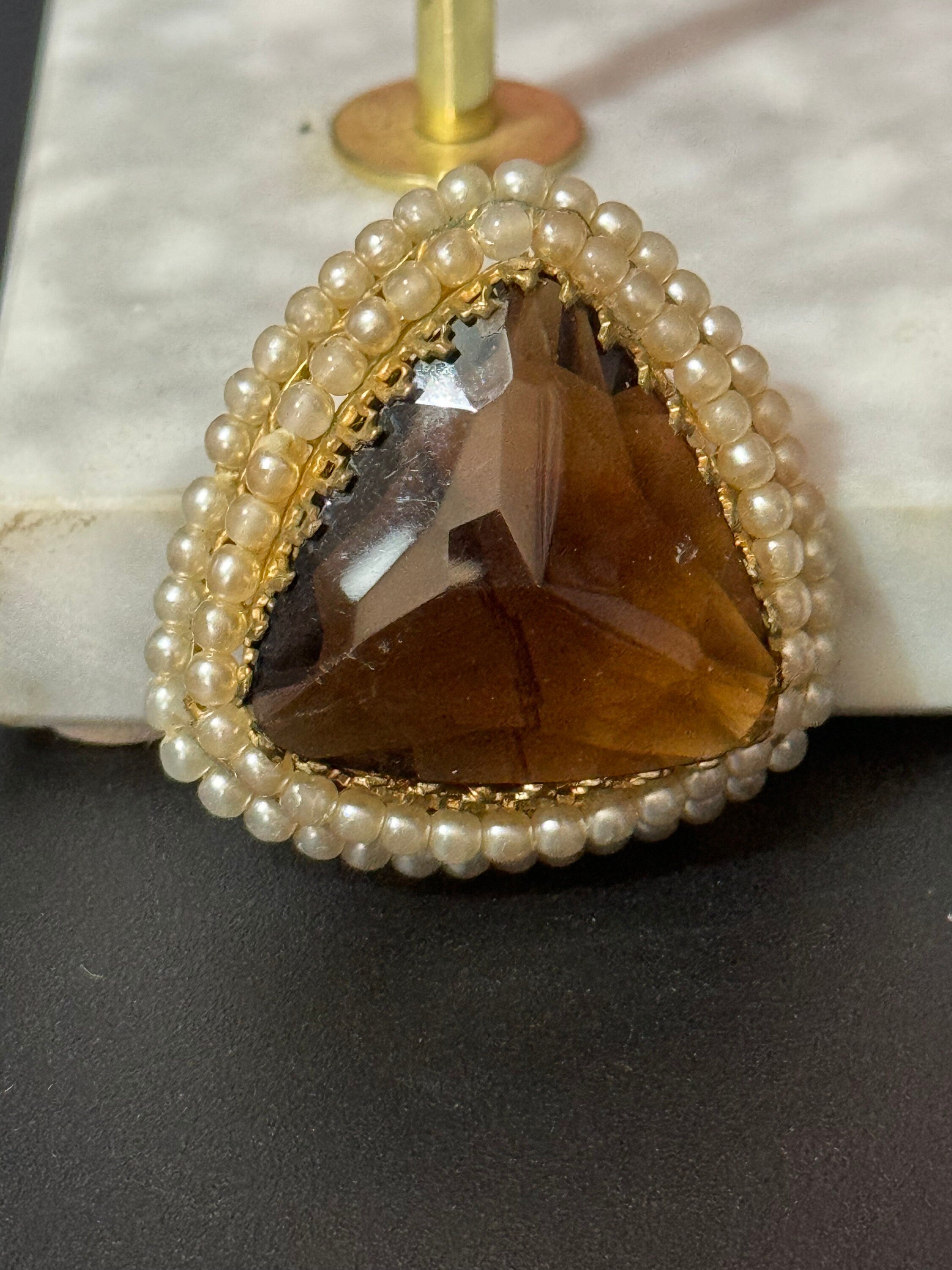 vintage gold tone triangle brown cognac glass brooch with faux seed pearls