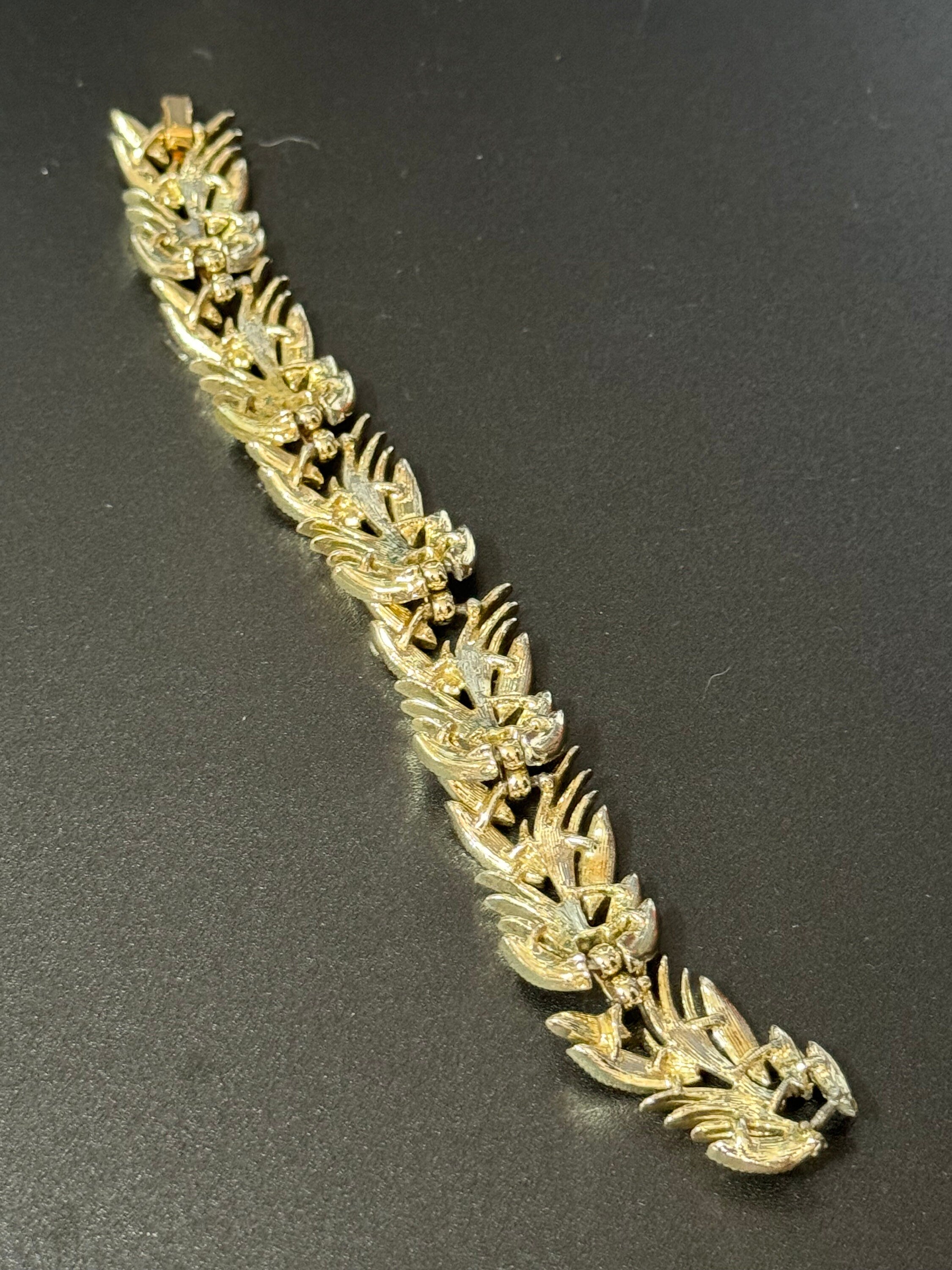 Signed Judy Lee vintage gold tone leaf bracelet panel link mid century