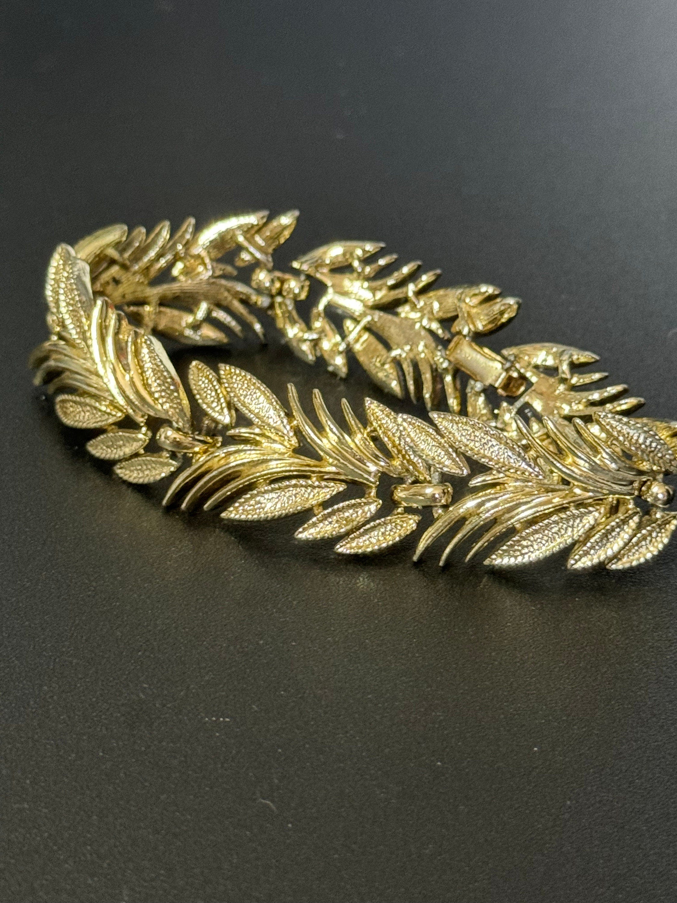 Signed Judy Lee vintage gold tone leaf bracelet panel link mid century