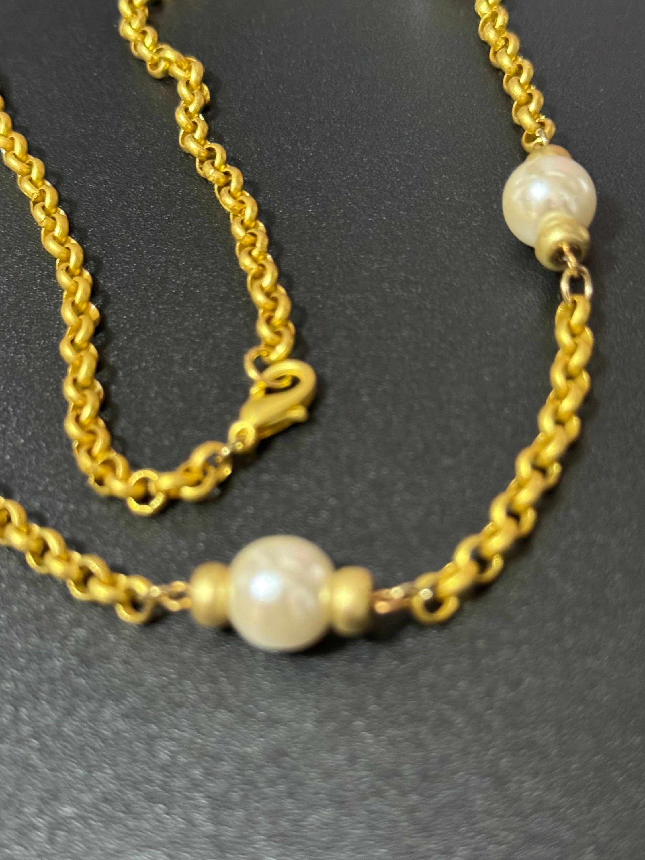 Vintage faux Pearl Matt gold tone station link Necklace