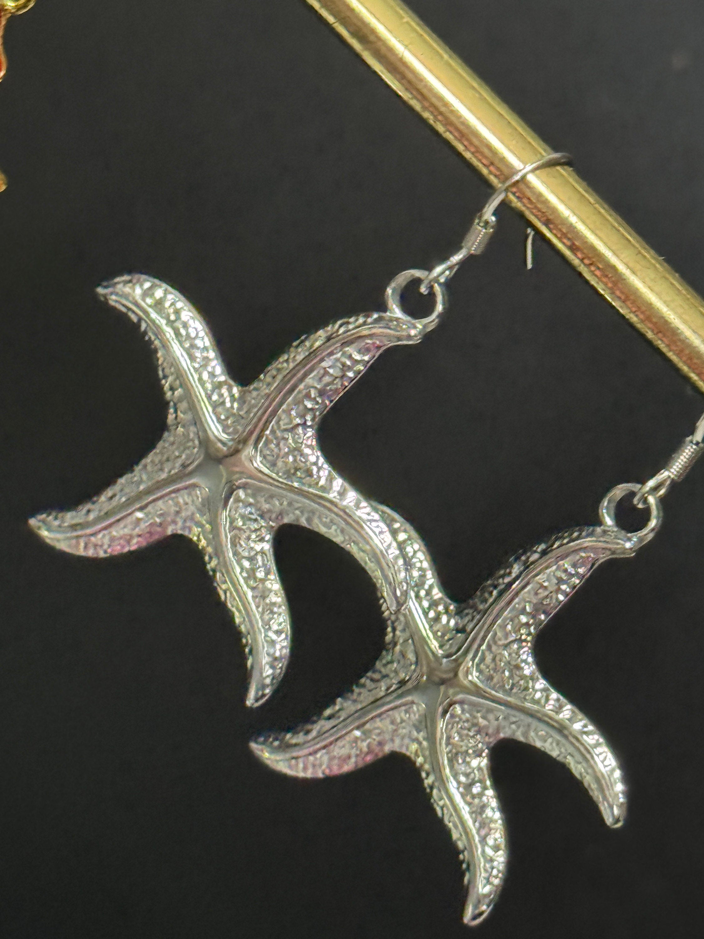 Nautical Oversized silver tone starfish small drop earrings pierced ears