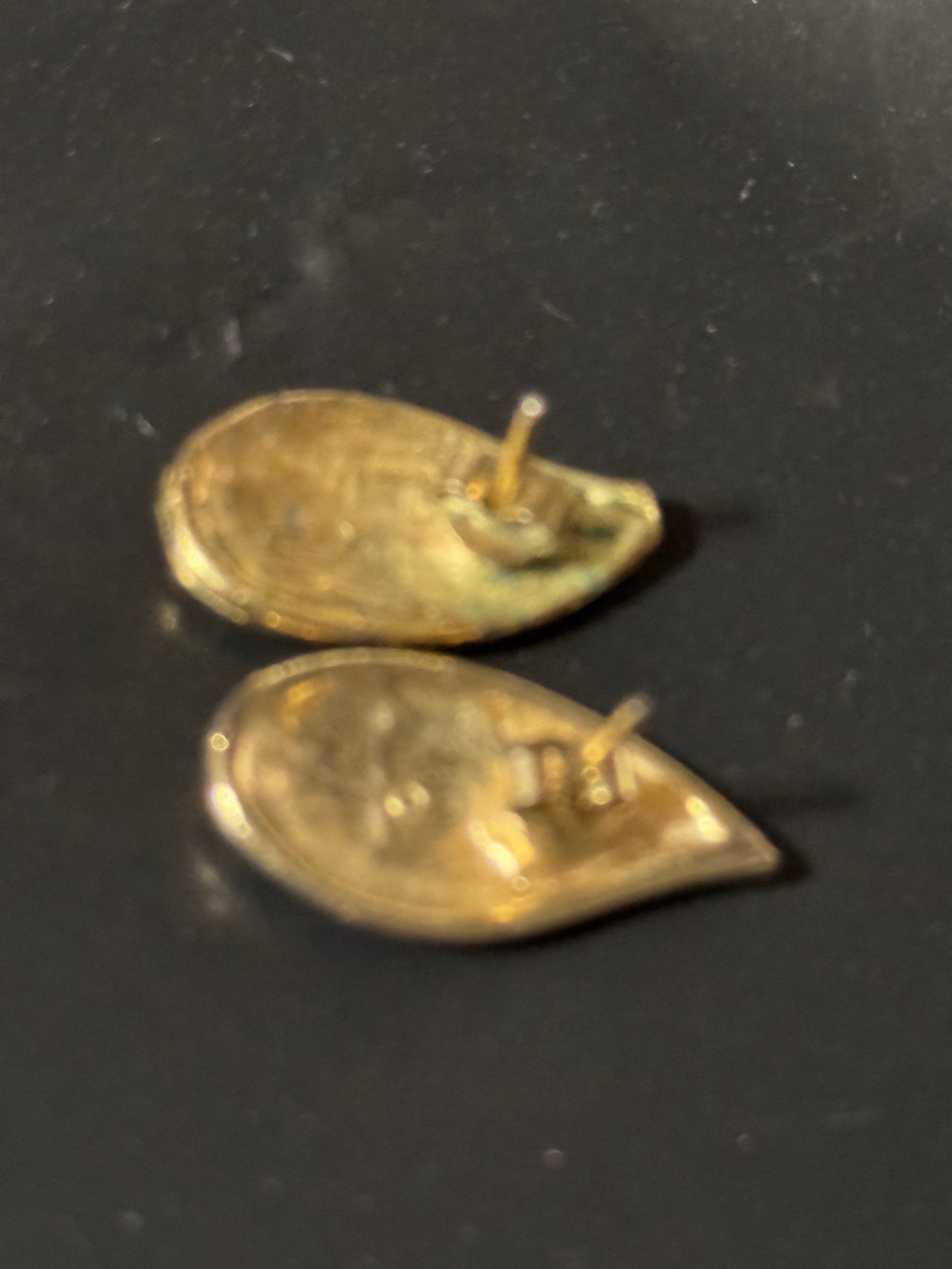 Vintage Gold tone royal Blue enamel pair teardrop stud earrings pierced