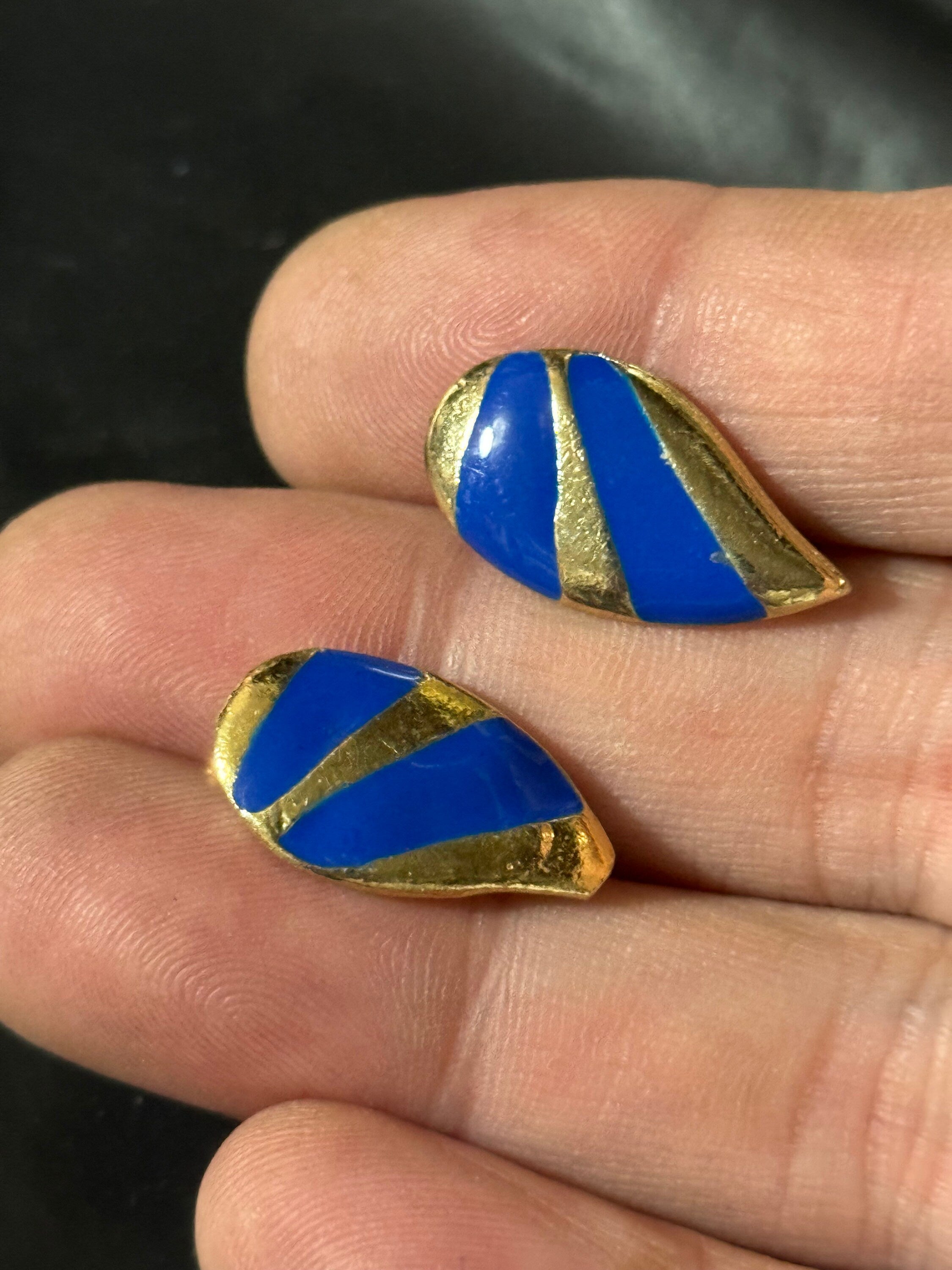 Vintage Gold tone royal Blue enamel pair teardrop stud earrings pierced