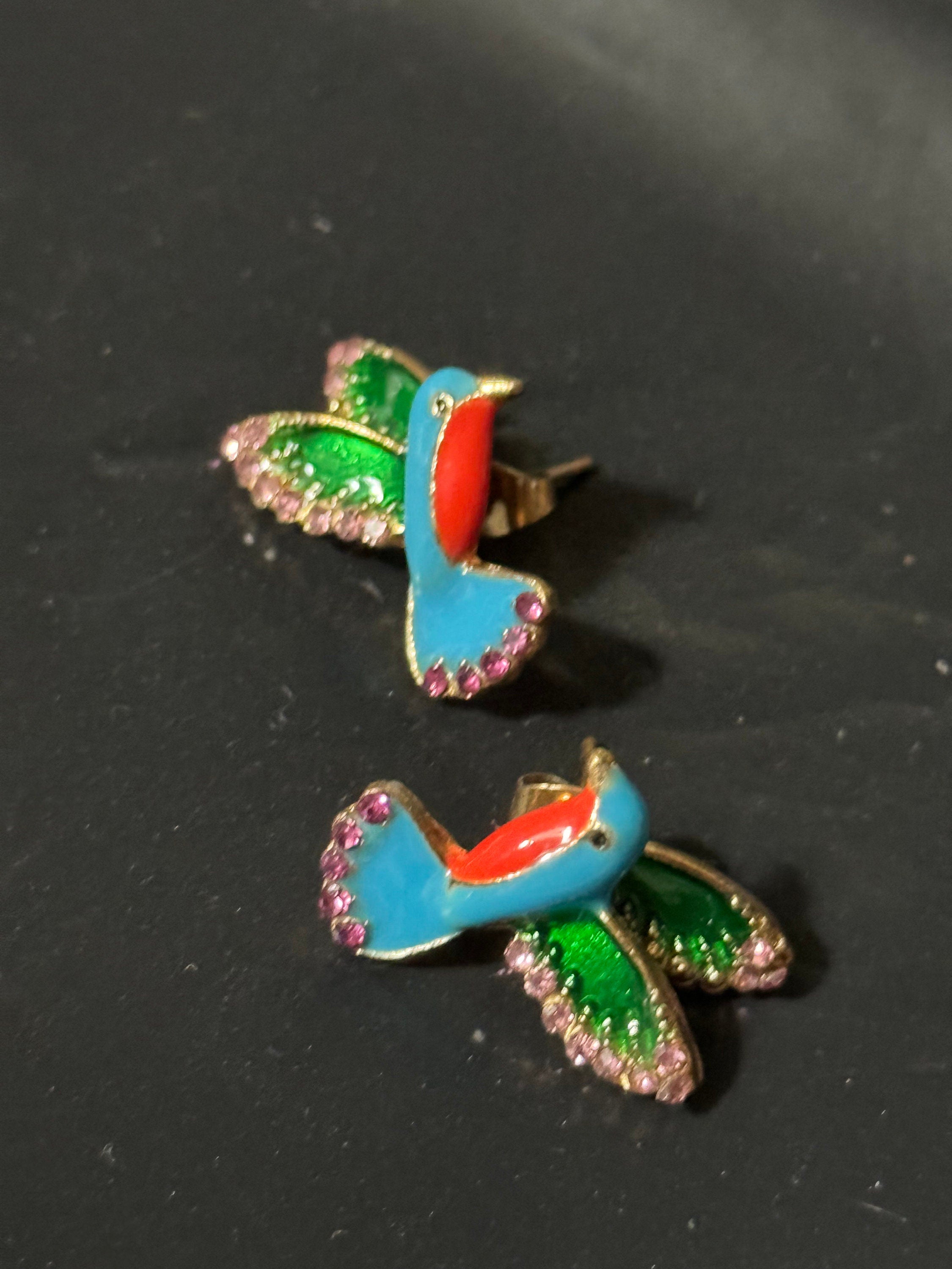 Sweet Turquoise Blue red kingfisher birds enamel pair stud earrings Vintage Gold tone