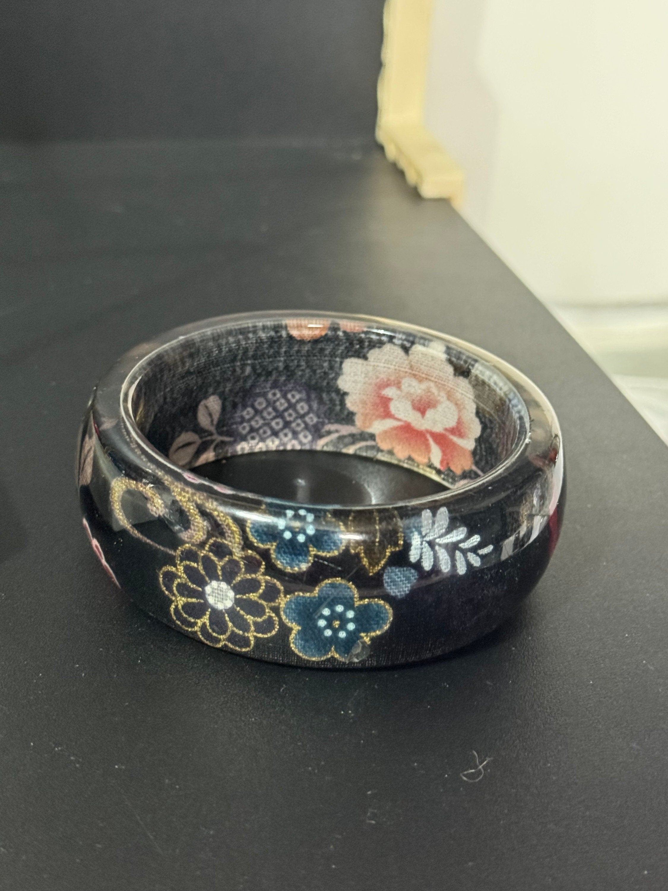 Black pink blue japanese floral vintage chunky oversized wide acrylic plastic bangle bracelet
