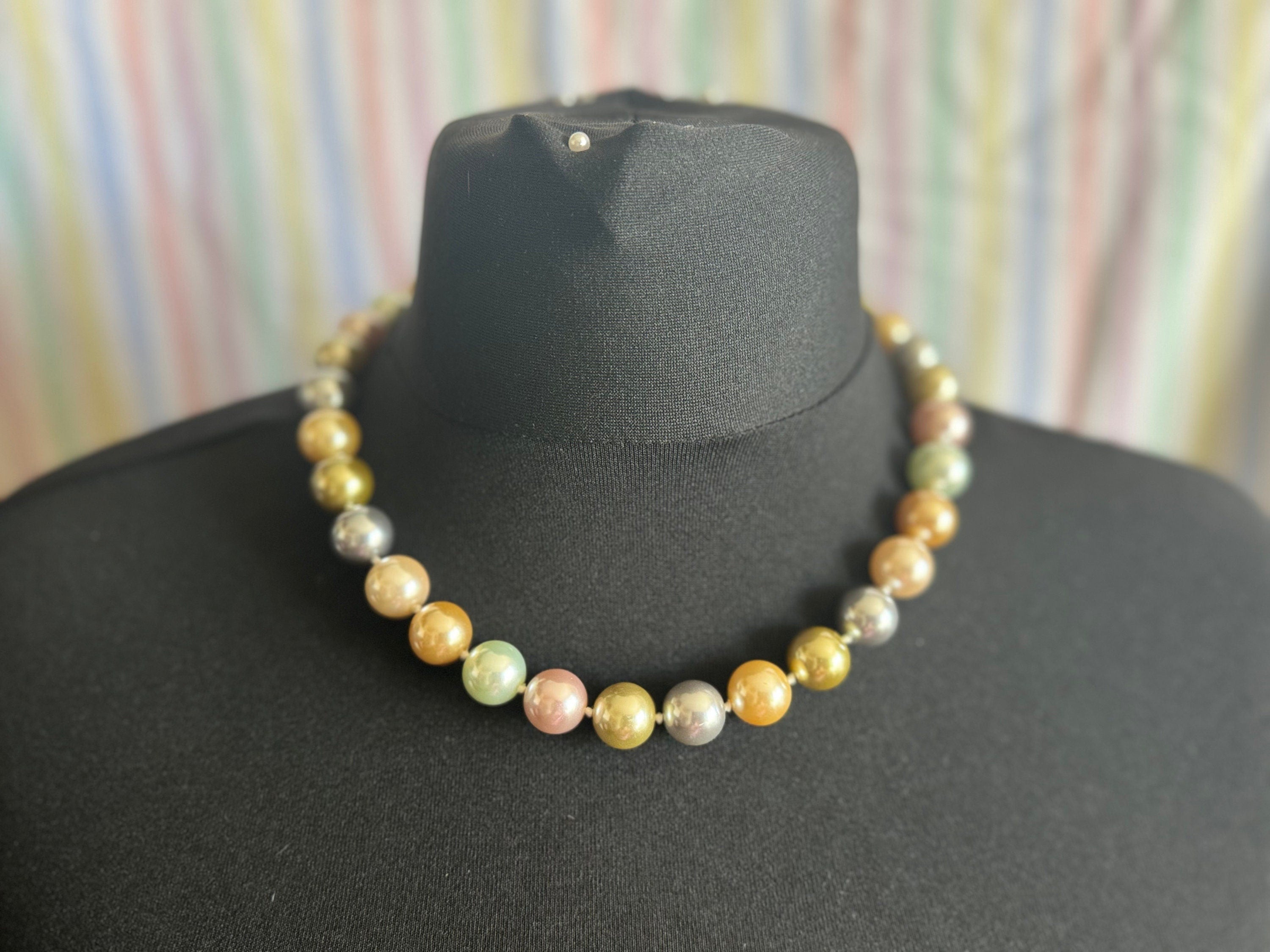Signed KJL pearl necklace Kenneth lane very chunky faux 1.5cm glass Pearls