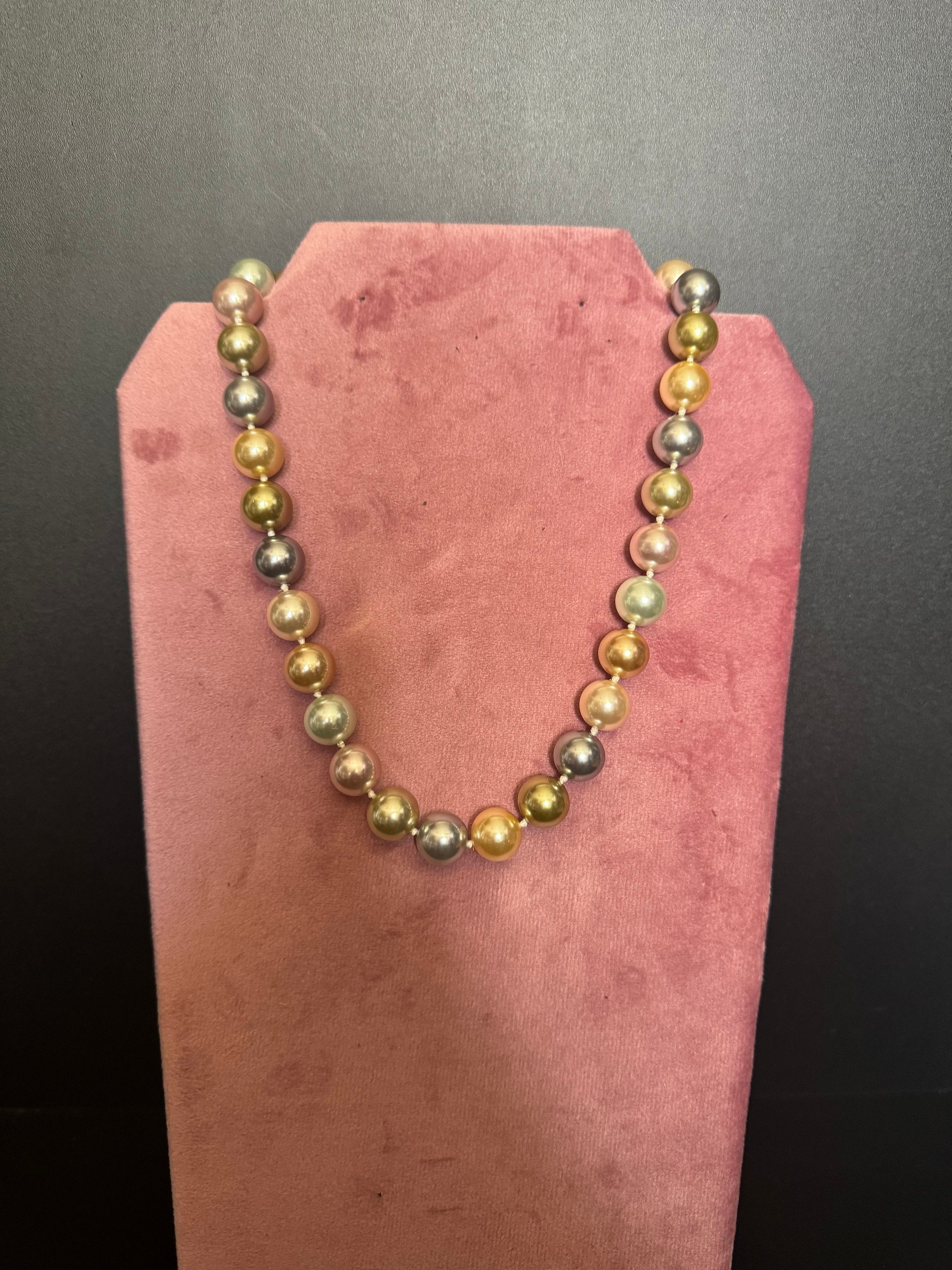 Signed KJL pearl necklace Kenneth lane very chunky faux 1.5cm glass Pearls