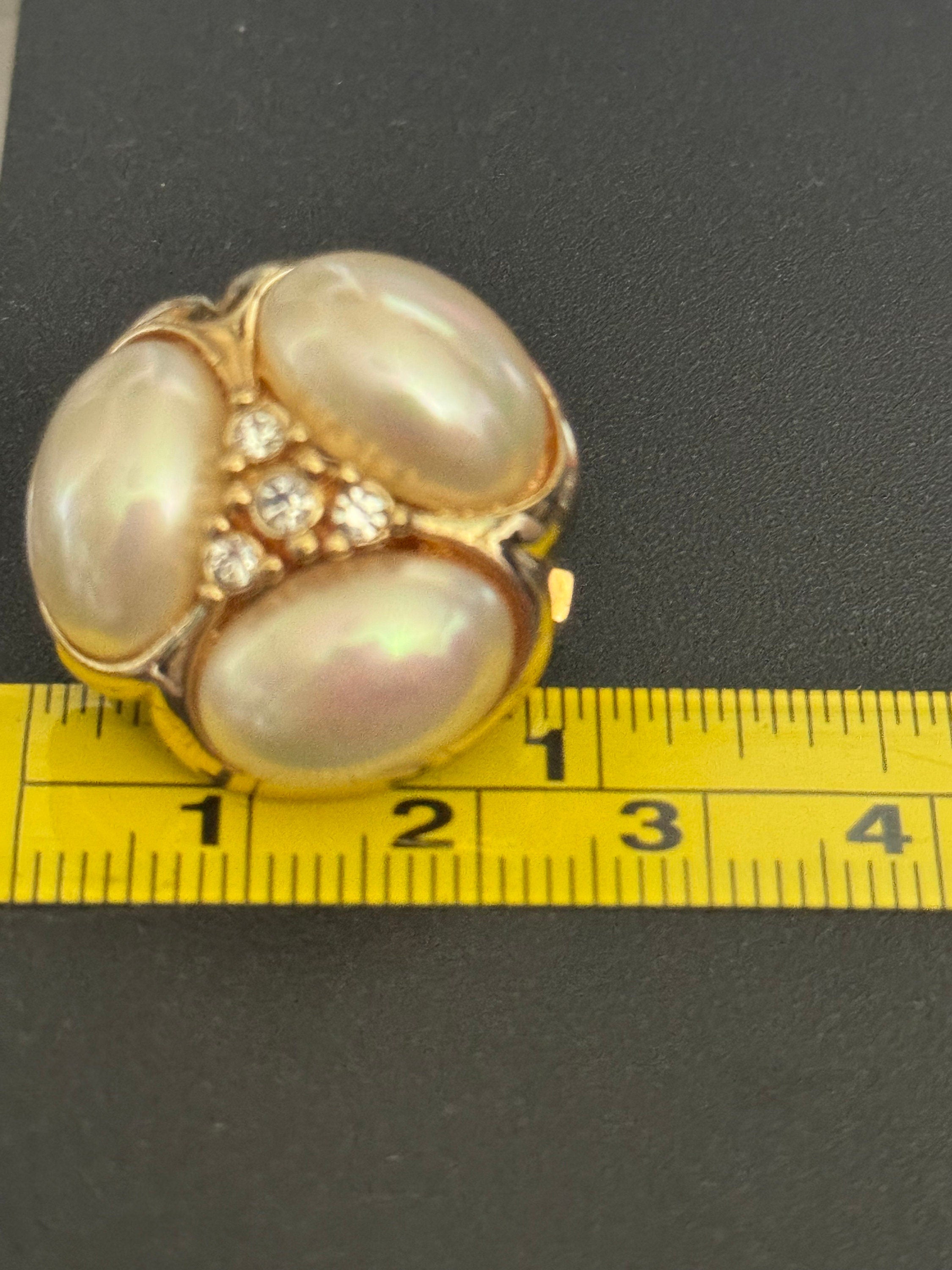 Signed GROSSE Vintage diamanté clear rhinestone paste & 3 oval faux Pearl cabochon gold tone round clip on stud earrings high end designer