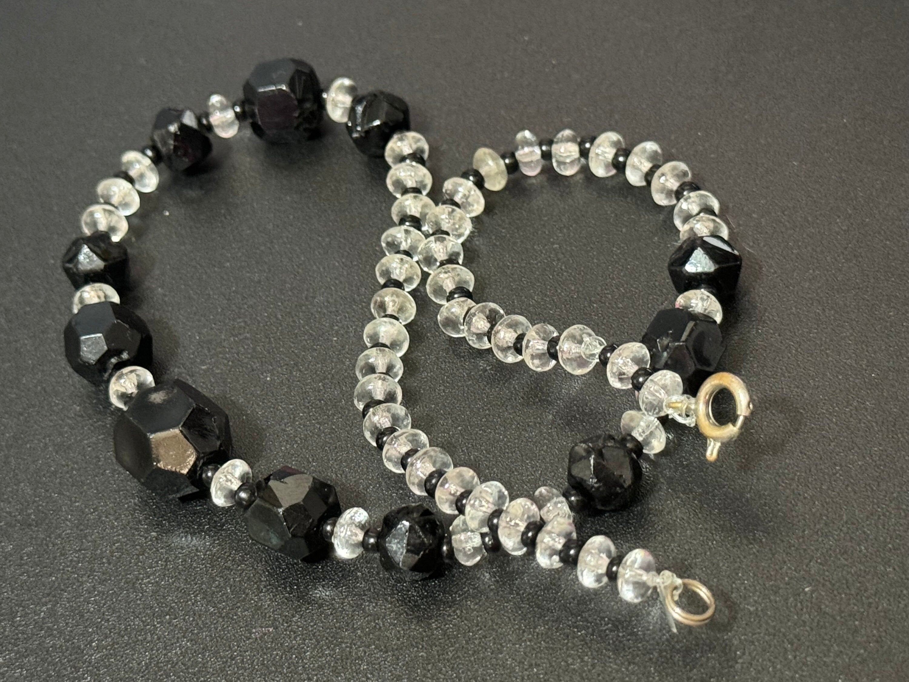Petite fit 37.5cm antique art deco geometric cut glass black clear beaded necklace monochrome slim neck