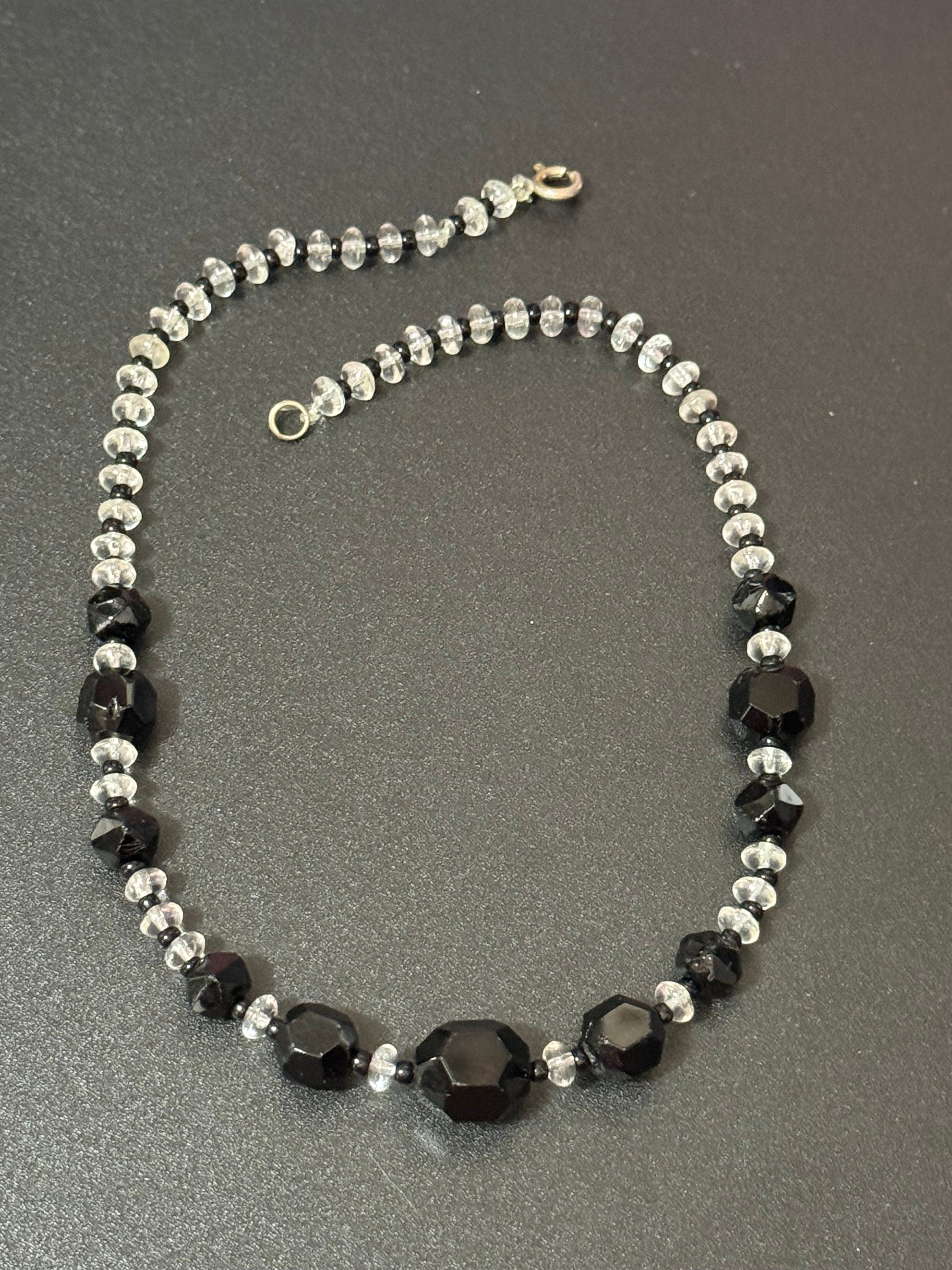 Petite fit 37.5cm antique art deco geometric cut glass black clear beaded necklace monochrome slim neck