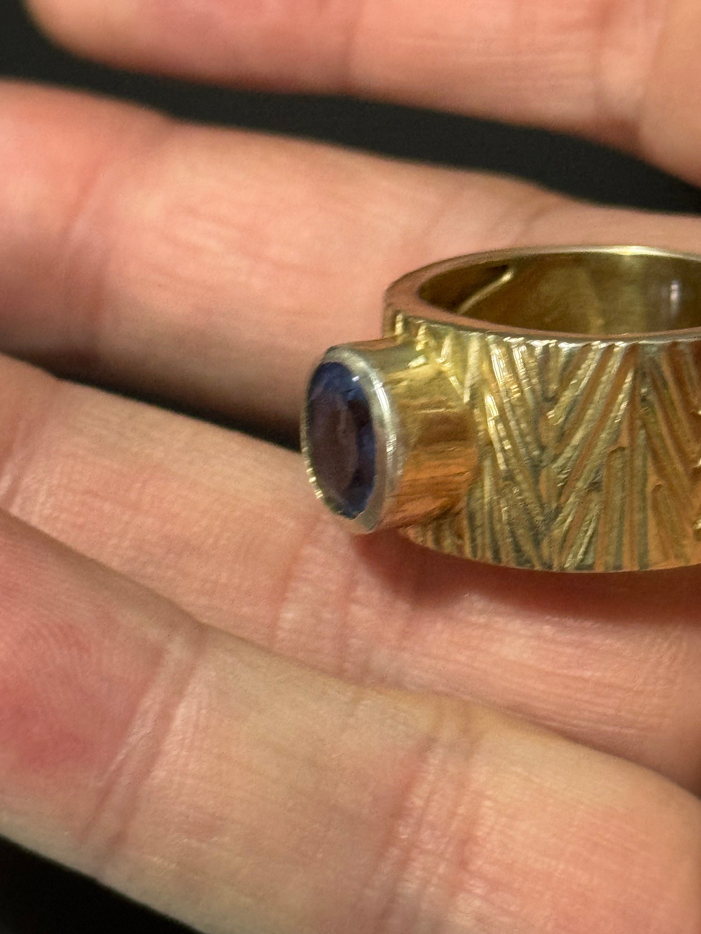 Gold Gilt Sterling Silver Amethyst Ring: Chunky Modernist Dress Ring (UK Size S.5)
