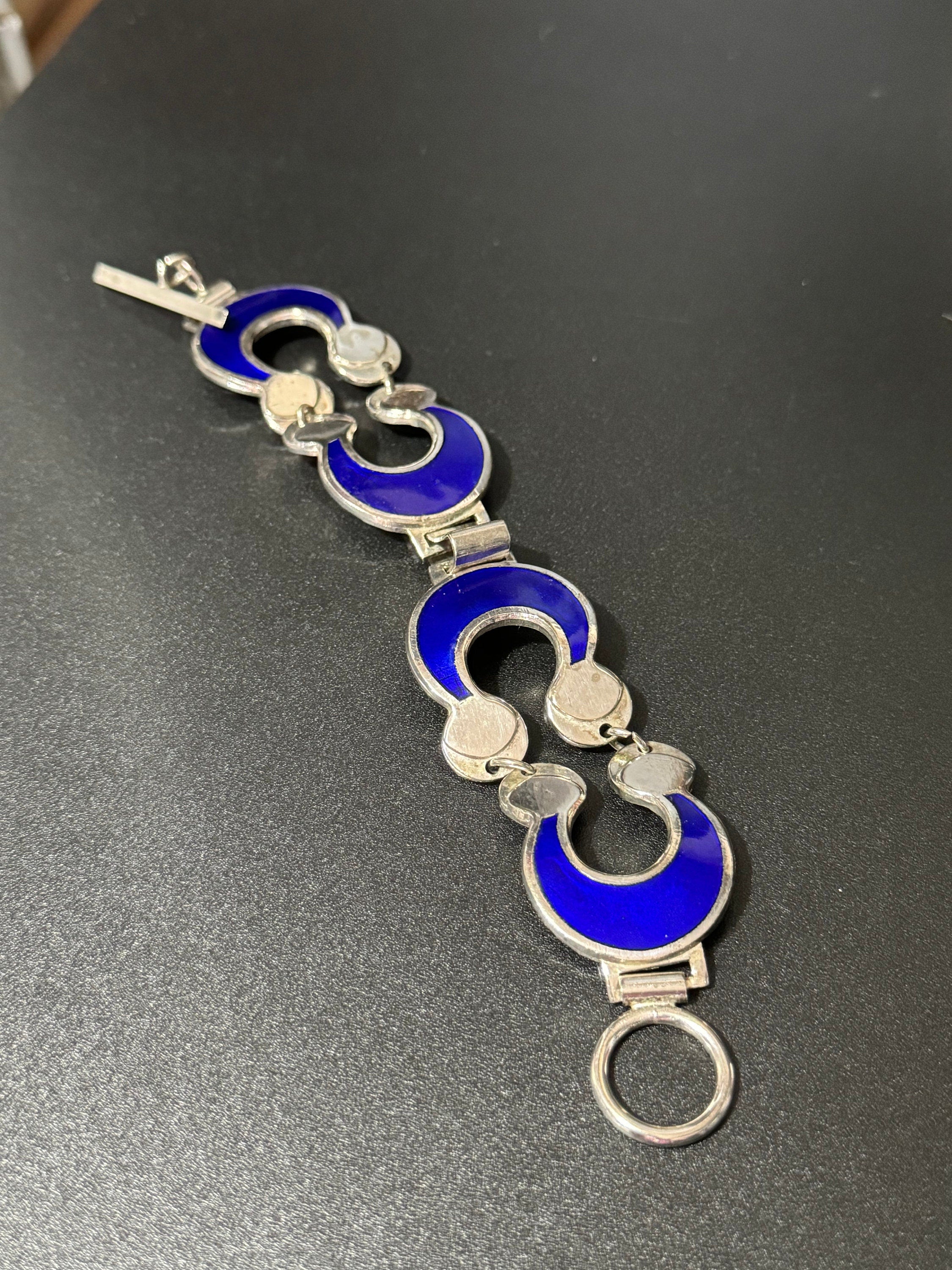 Vintage wide oversized bright blue and silver tone circle panel link bracelet