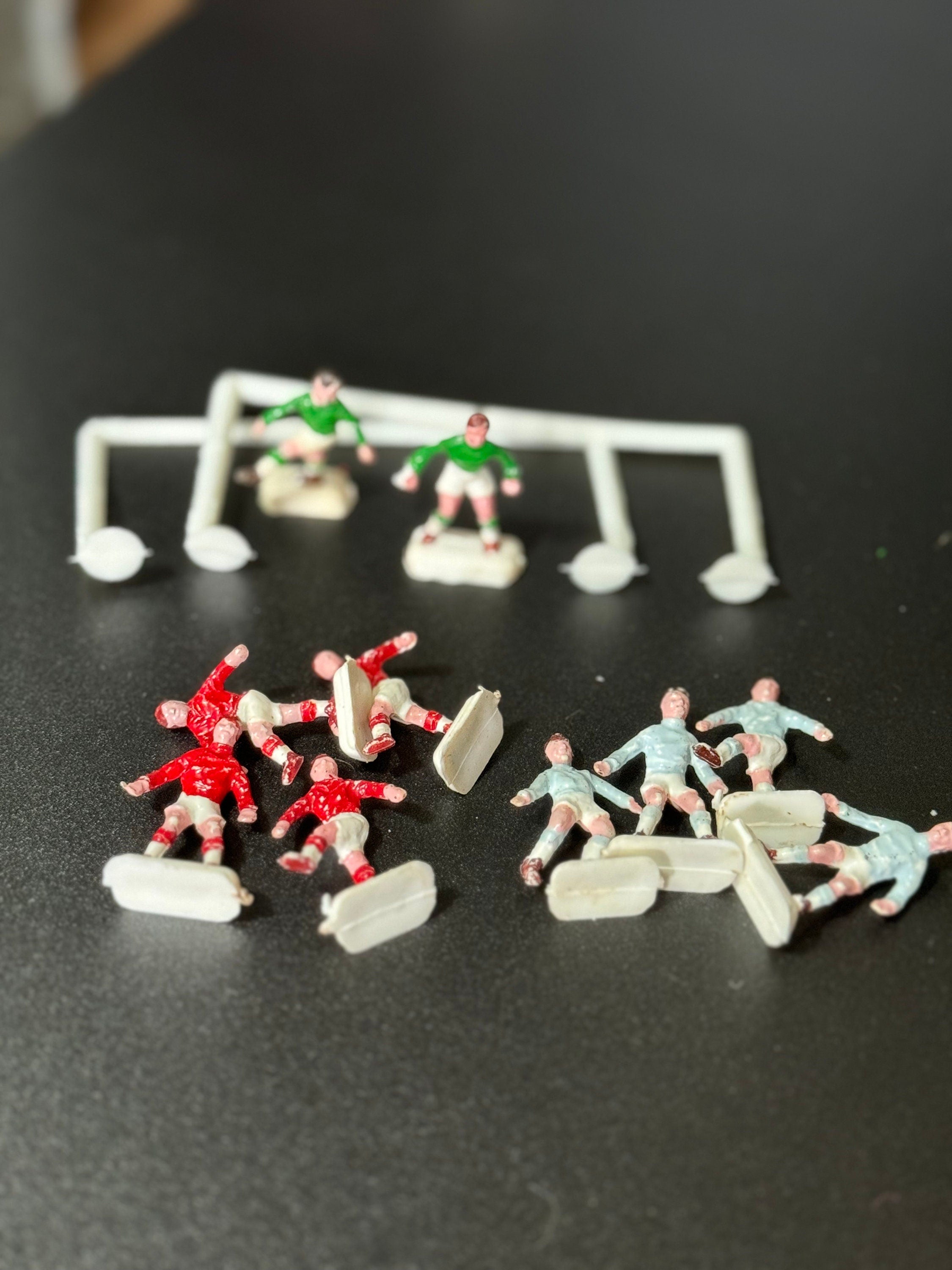 Vintage retro boys dads men’s football team cake toppers players ref and goals football cake birthday