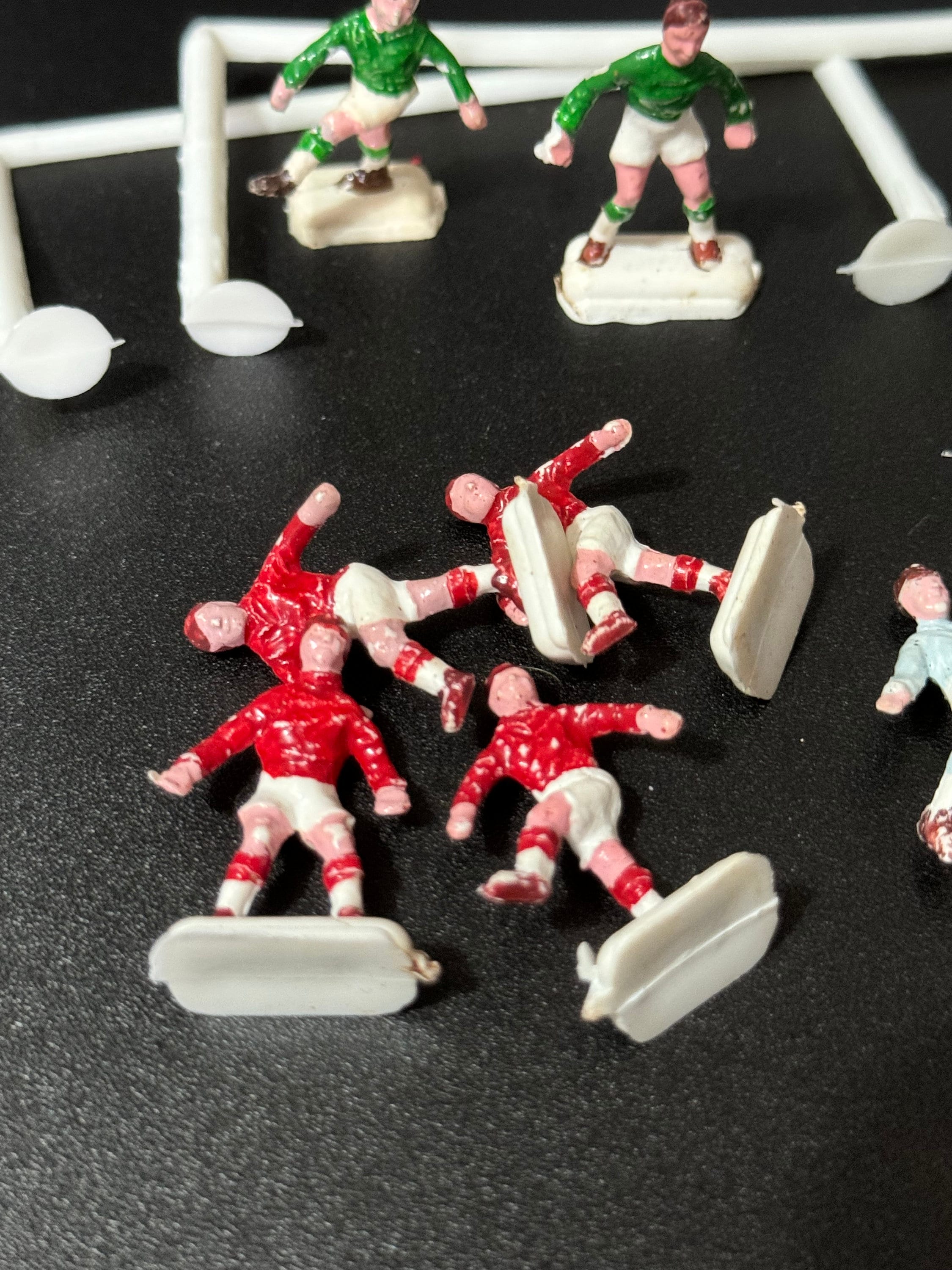 Vintage retro boys dads men’s football team cake toppers players ref and goals football cake birthday