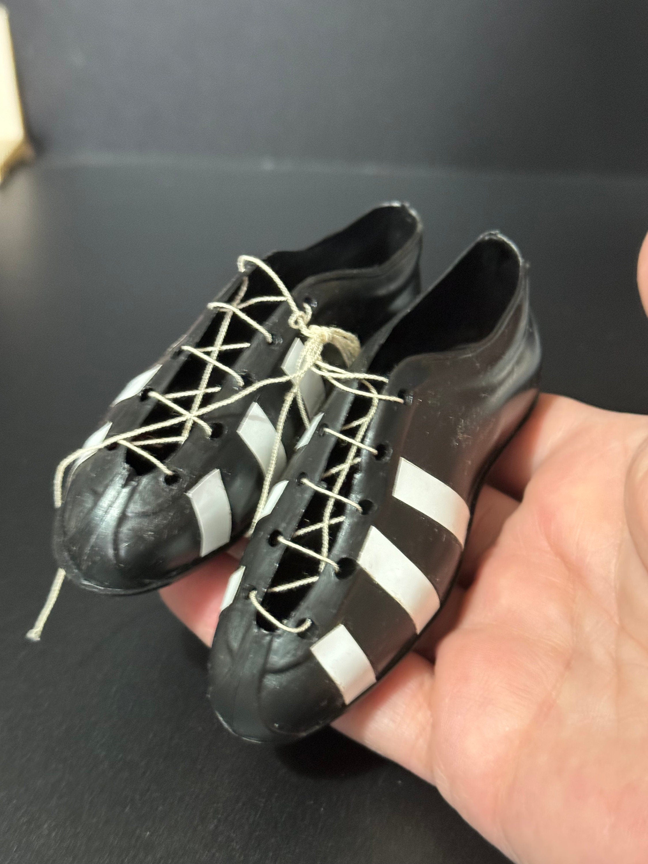 One pair large Vintage football Boots cake toppers retro boys dads men’s football birthday decorations