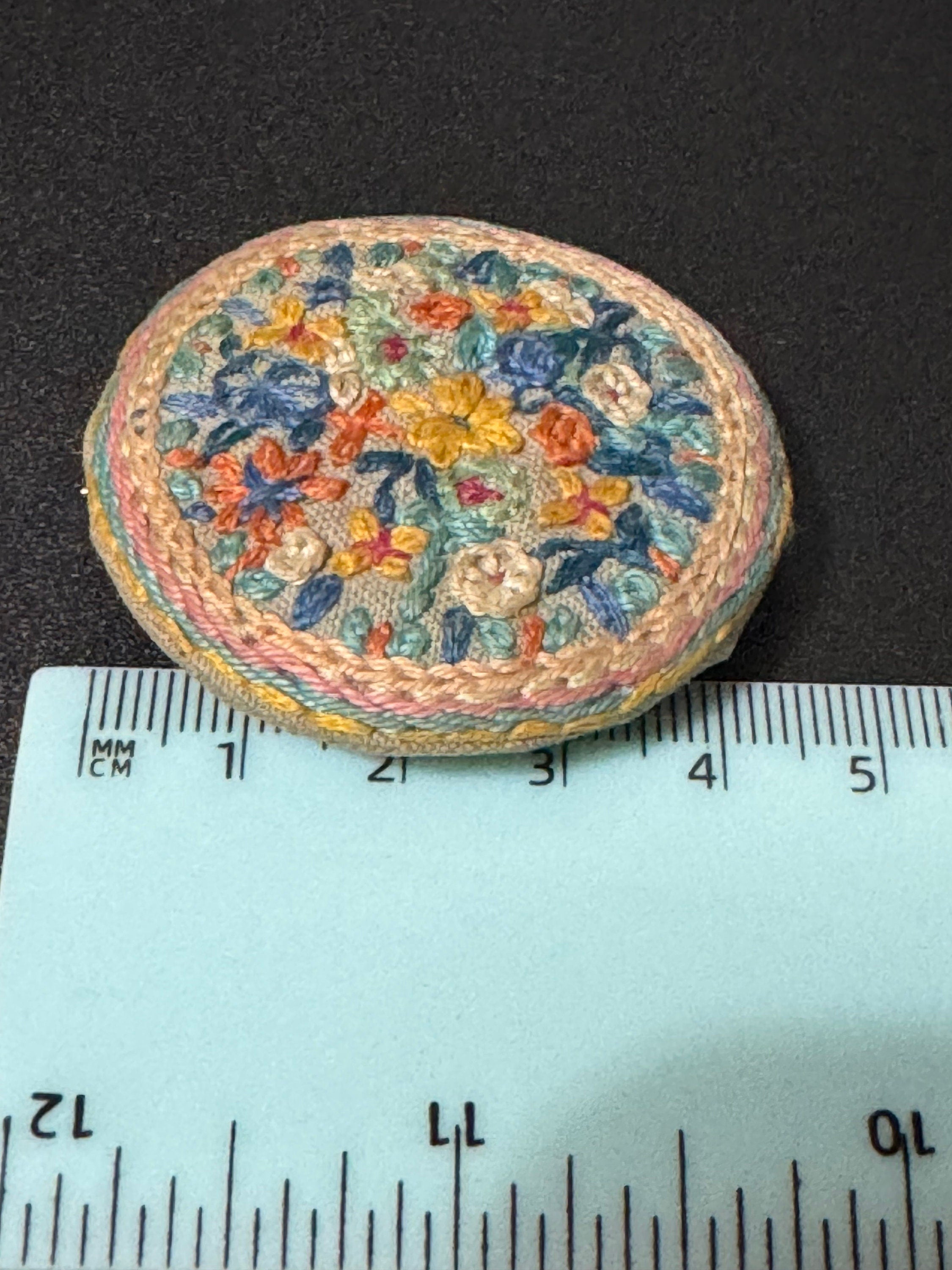 Vintage Petit Point Tapestry Brooch: Handmade Floral Art Deco (4.5cm)