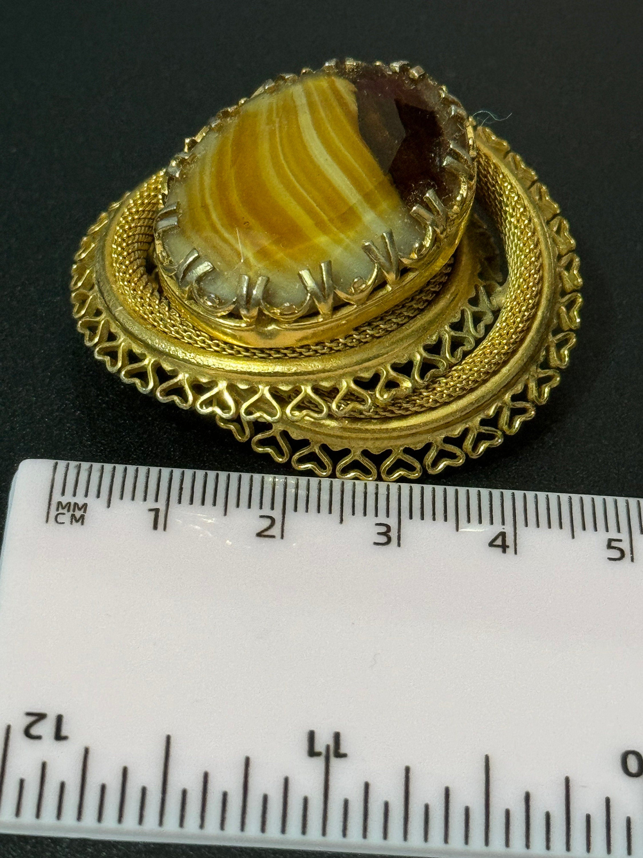 Gold mesh swirl brooch large brown faux marble agate glass vintage 5cm large