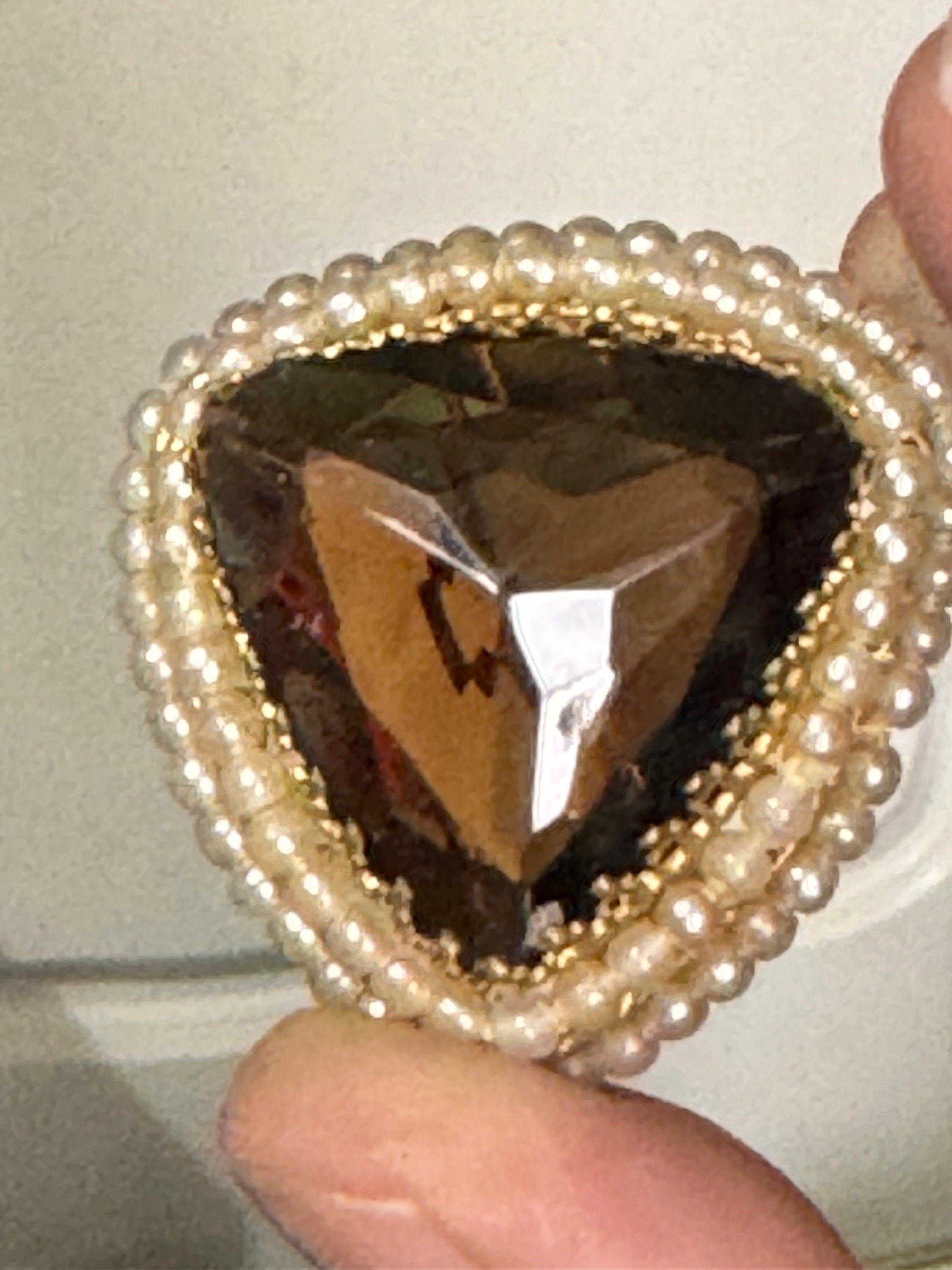 vintage gold tone triangle brown cognac glass brooch with faux seed pearls