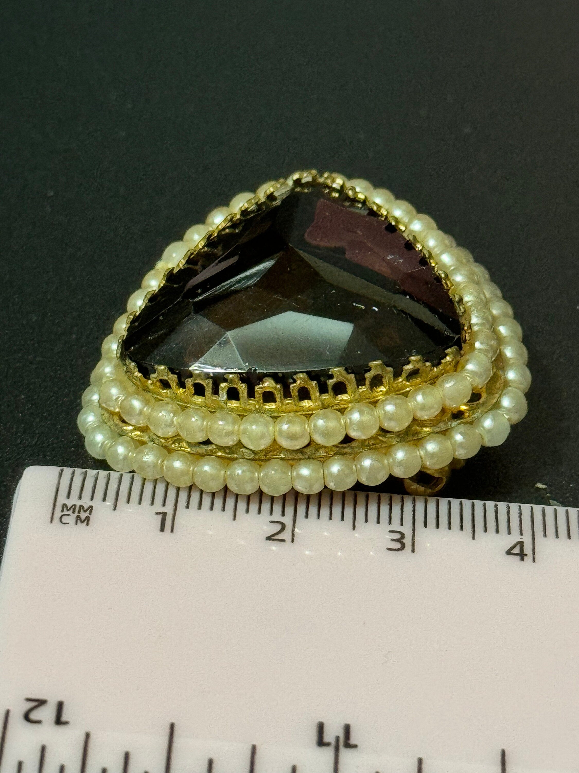 vintage gold tone triangle brown cognac glass brooch with faux seed pearls
