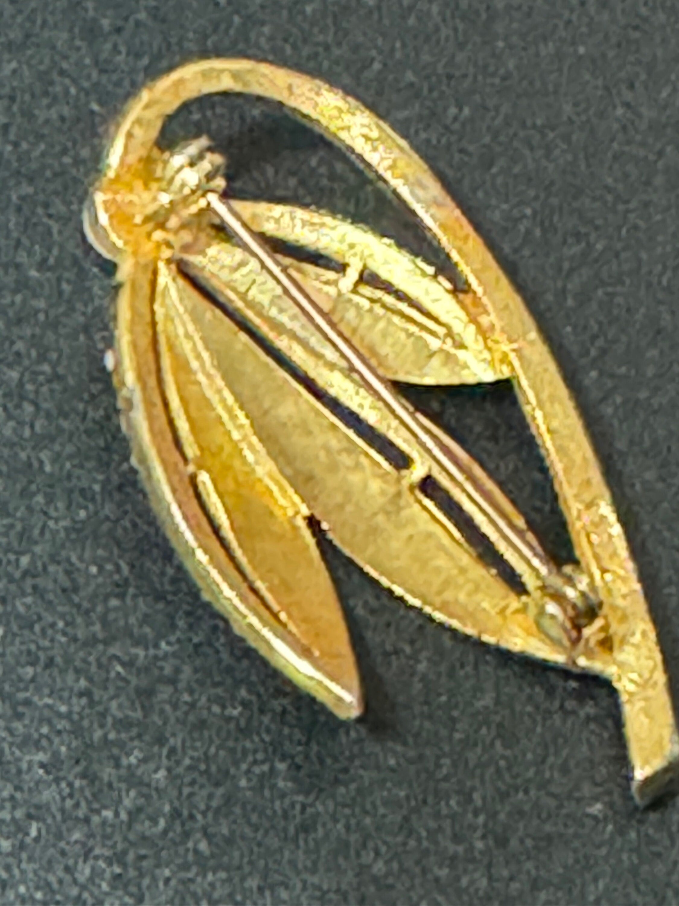 vintage modernist gold tone turquoise nano beaded abstract floral snowdrop brooch