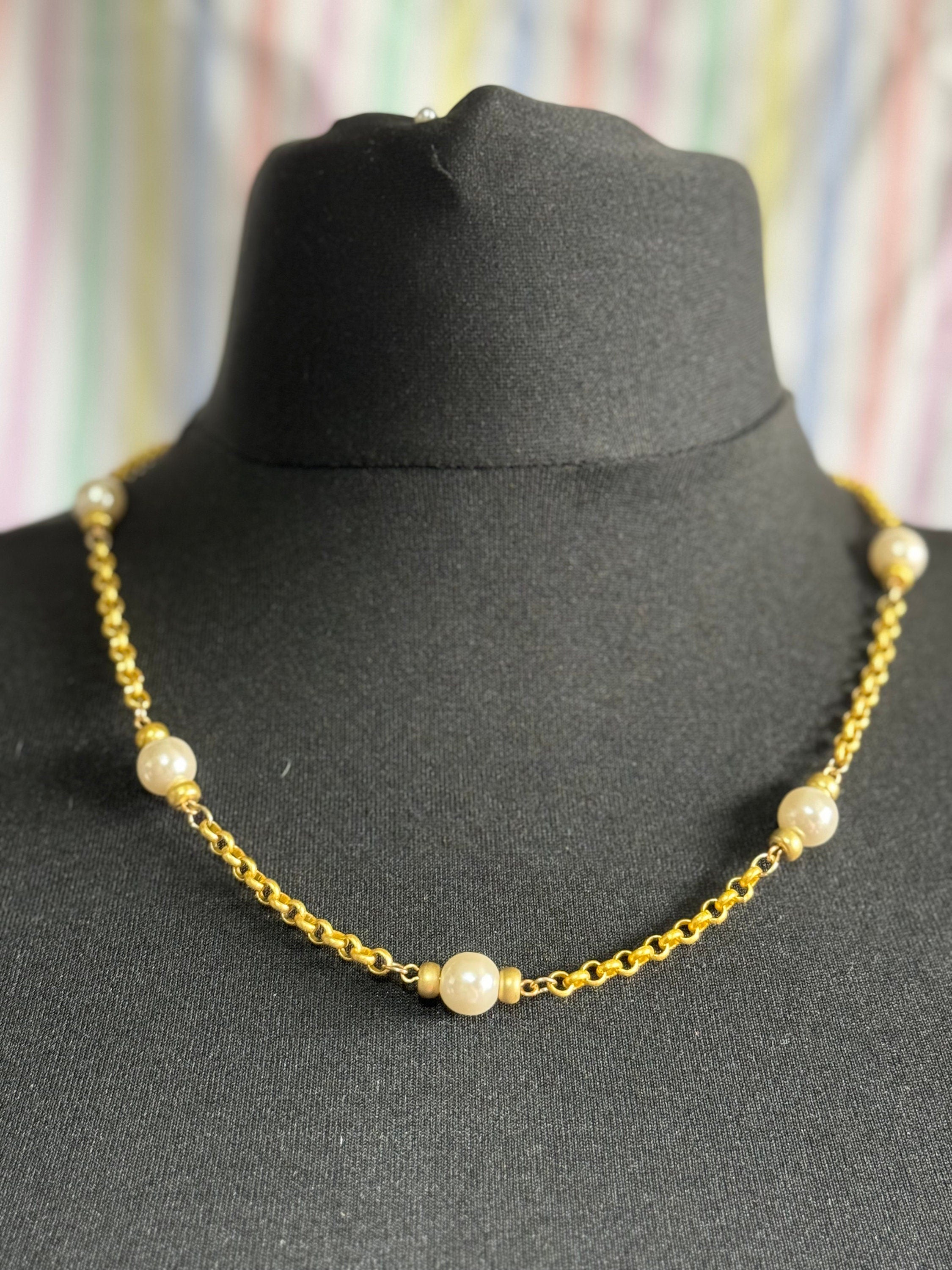 Vintage faux Pearl Matt gold tone station link Necklace
