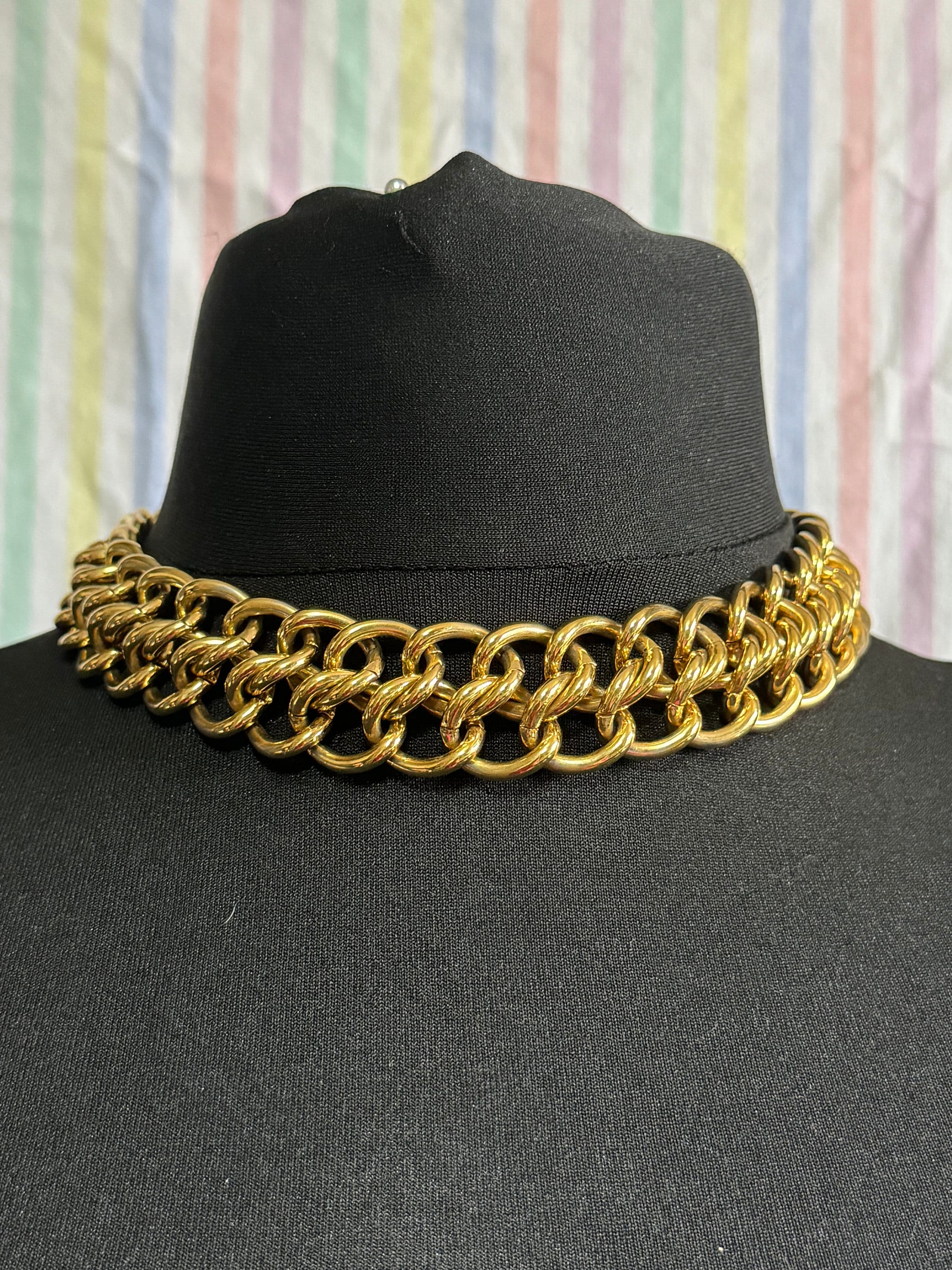 Very heavy vintage signed MONET chunky gold tone choker necklace