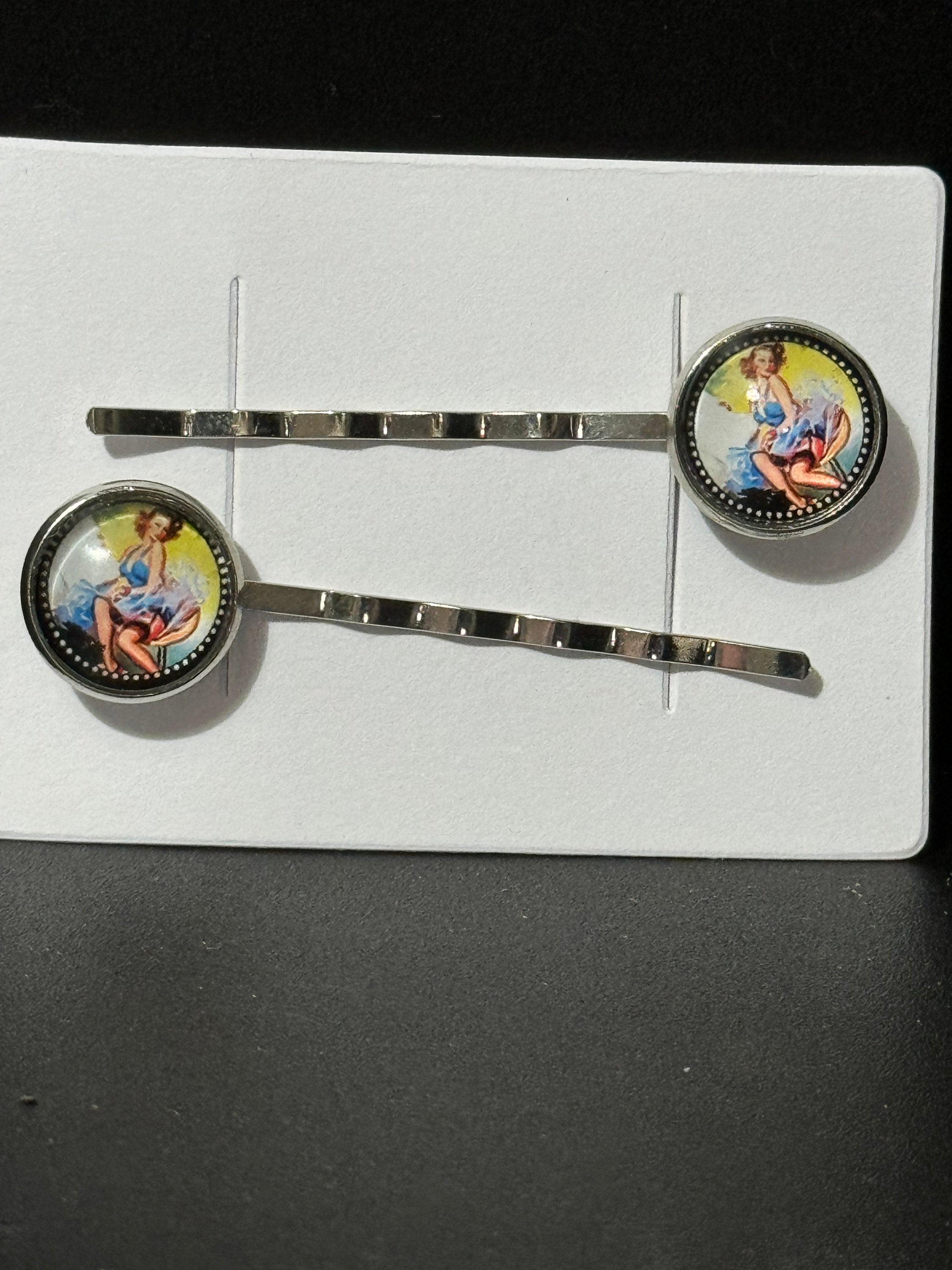 pin up girl model wavy hair slides, Vintage Hollywood glamour style, silver tone clips with glass cabochons, yellow
