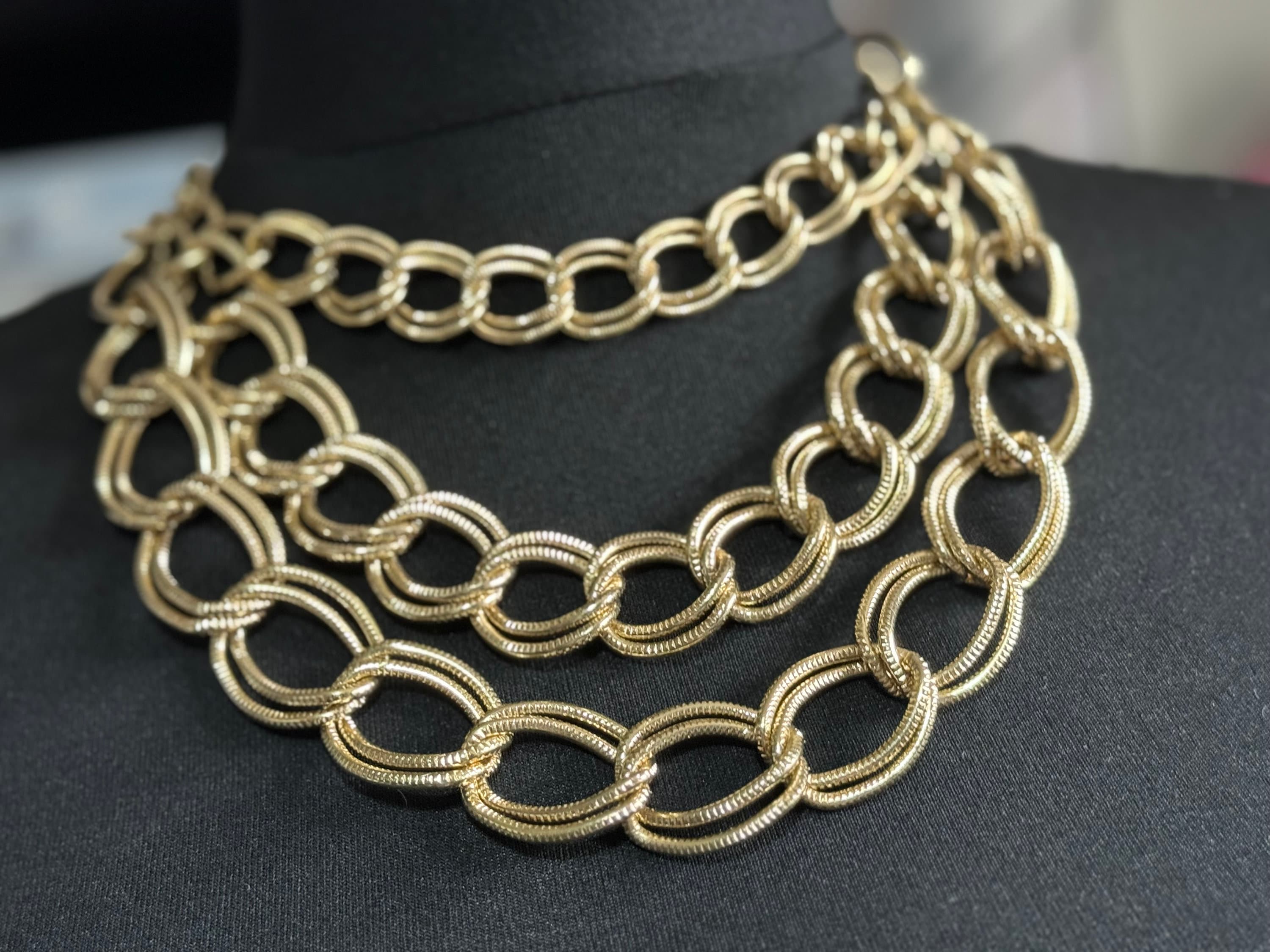 Retro gold tone wide chunky choker Cable chain bib necklace waterfall multi strand  1980s 1990s