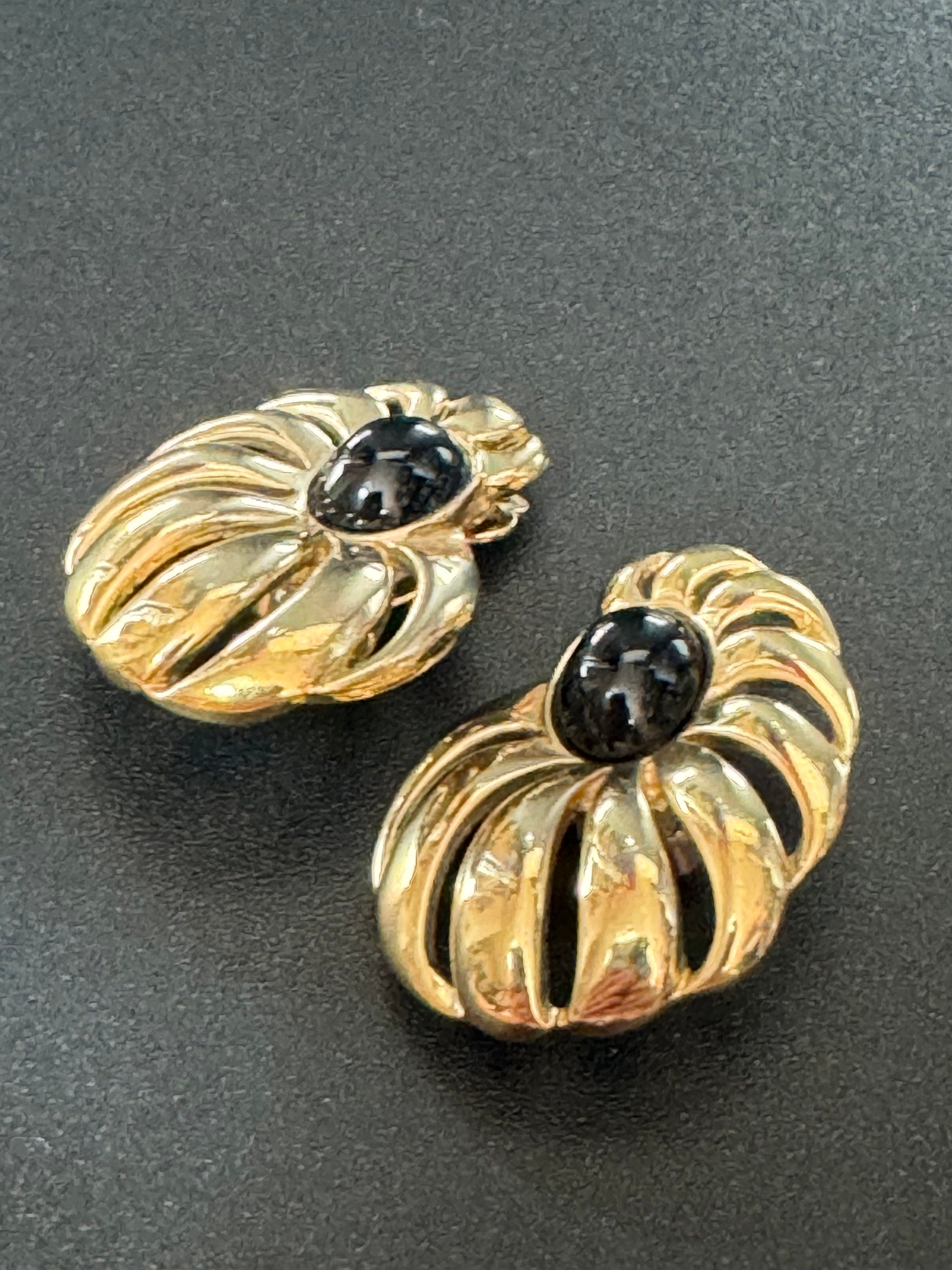 Signed BG Bergdorf Goodman clip on Abstract floral earrings gold tone black enamel statement designer