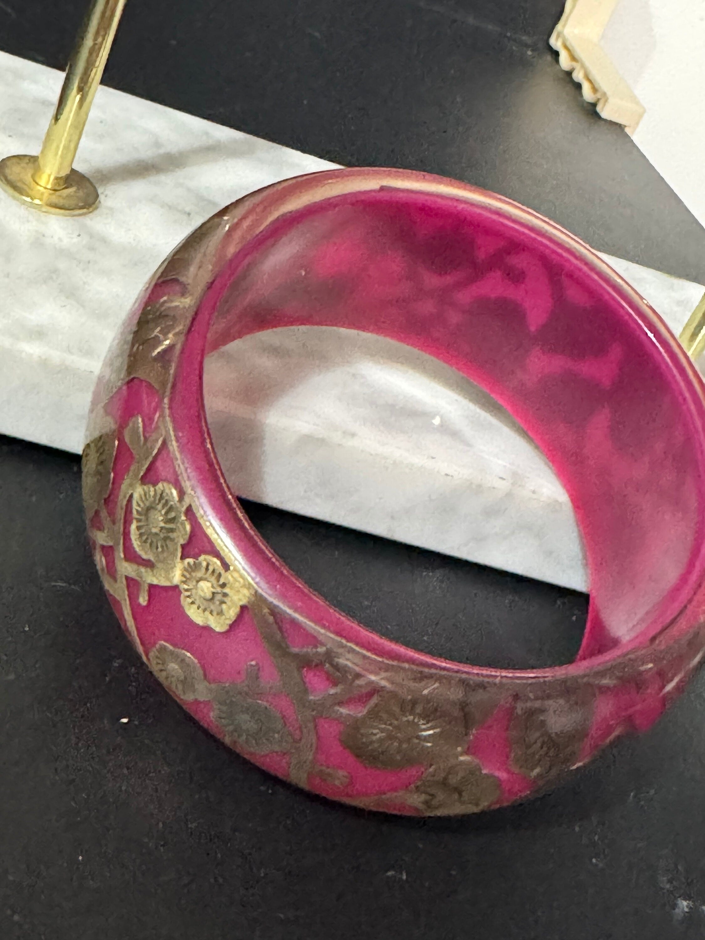 Bright Pink and gold floral vintage chunky oversized wide acrylic plastic bangle bracelet