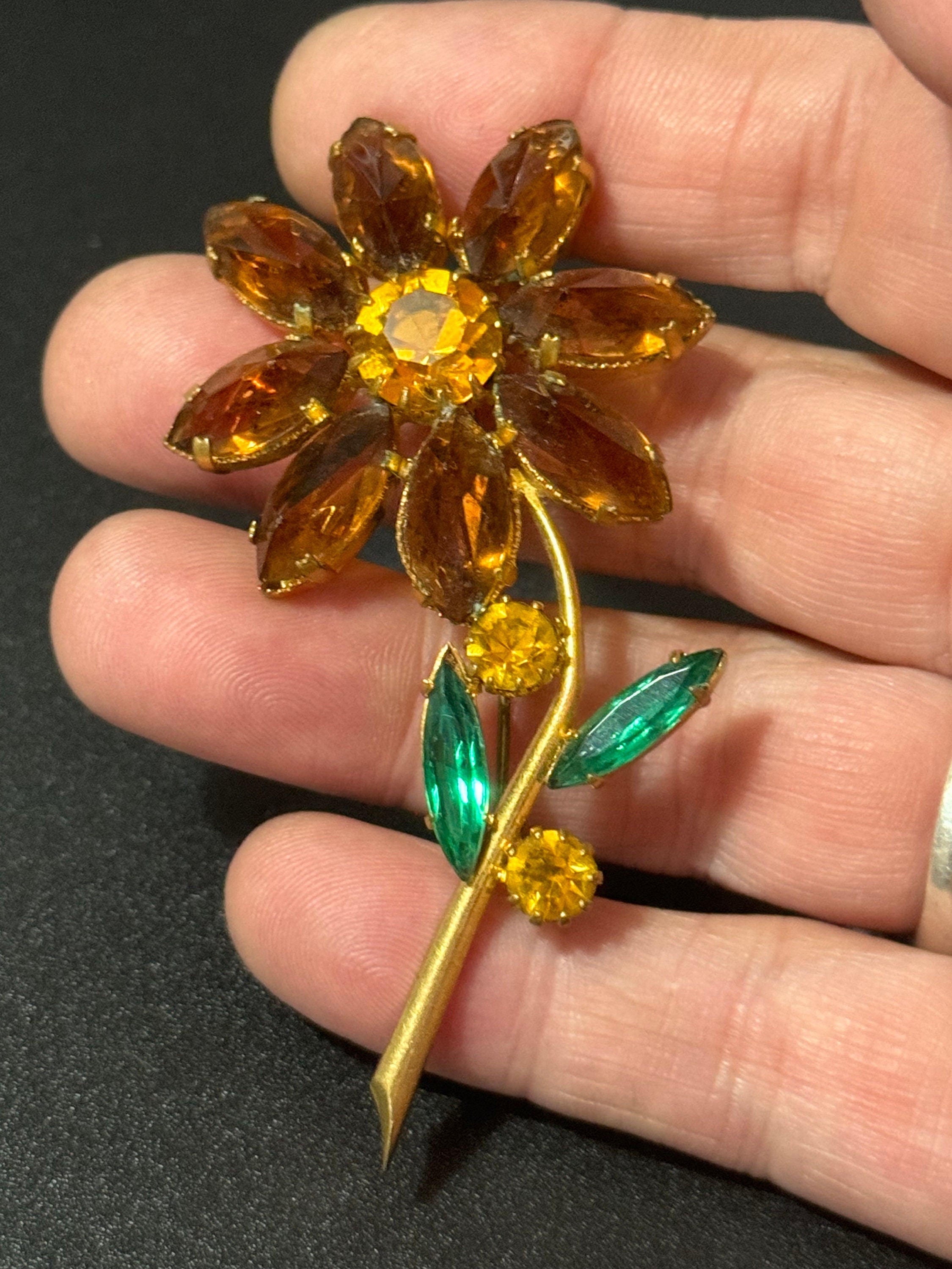 Vintage large flower brooch 7cm with brown and green glass faceted central rhinestones