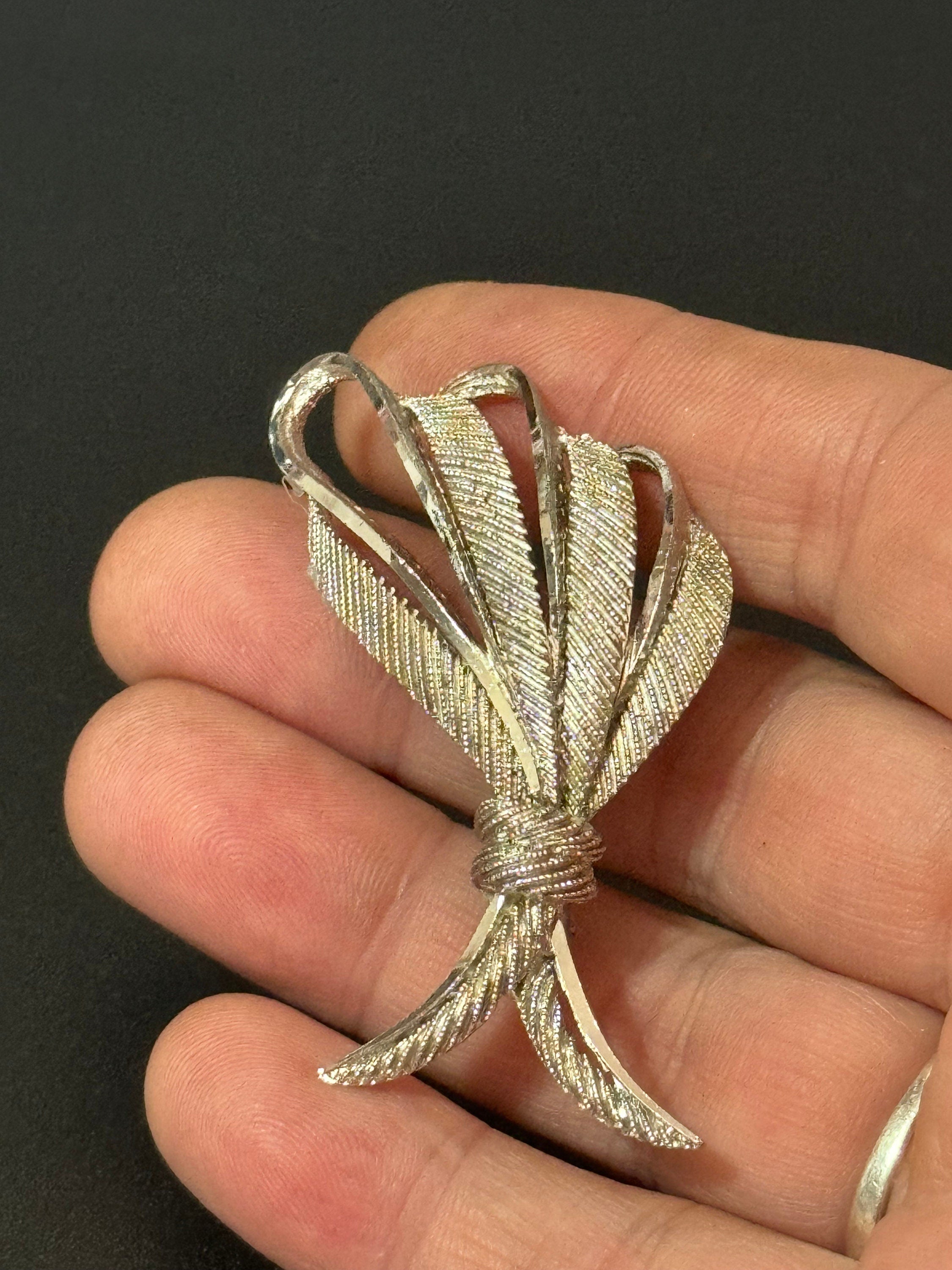vintage modernist textured silver tone abstract brutalist brooch