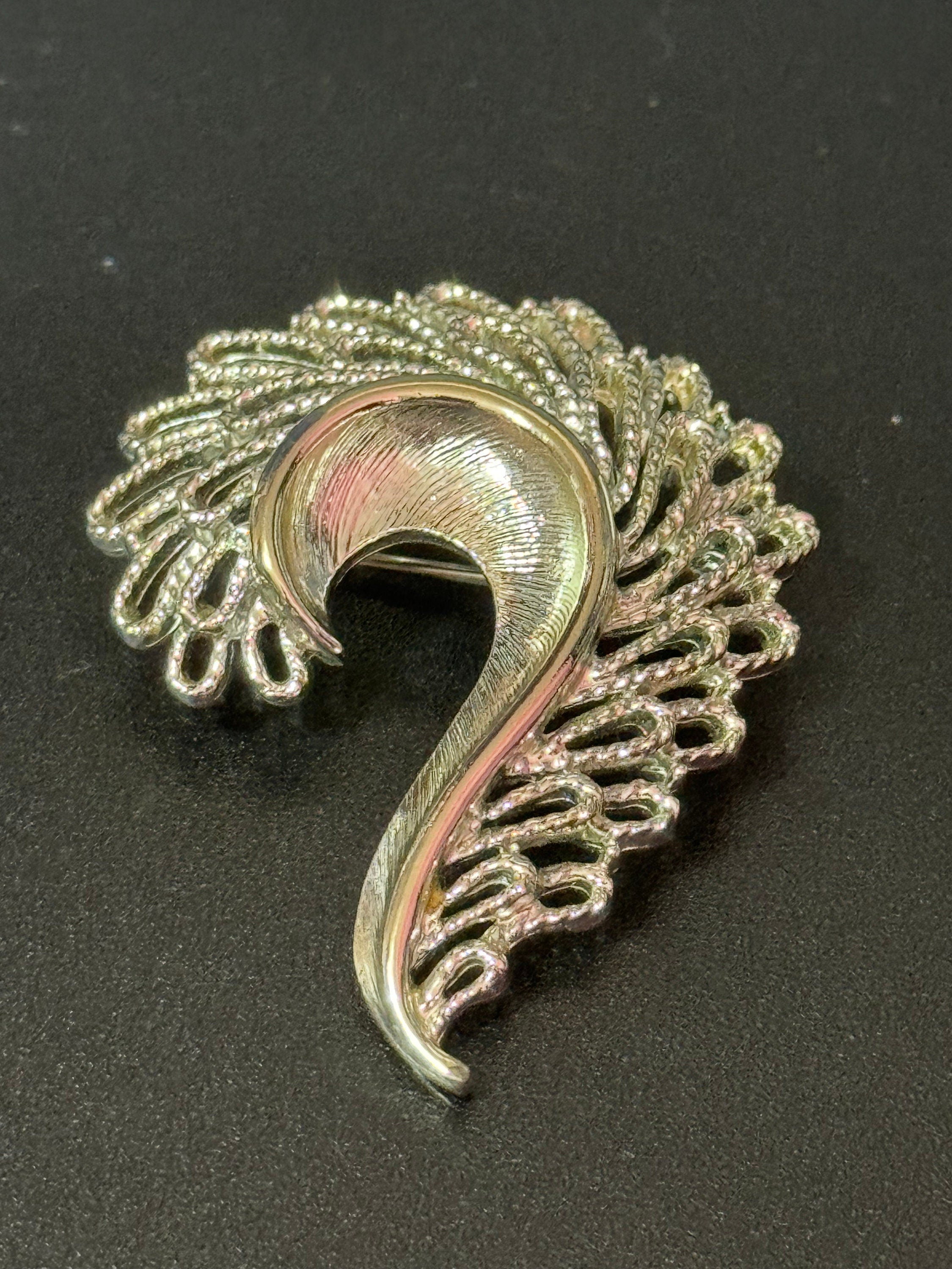vintage modernist textured silver tone abstract brutalist swirl brooch