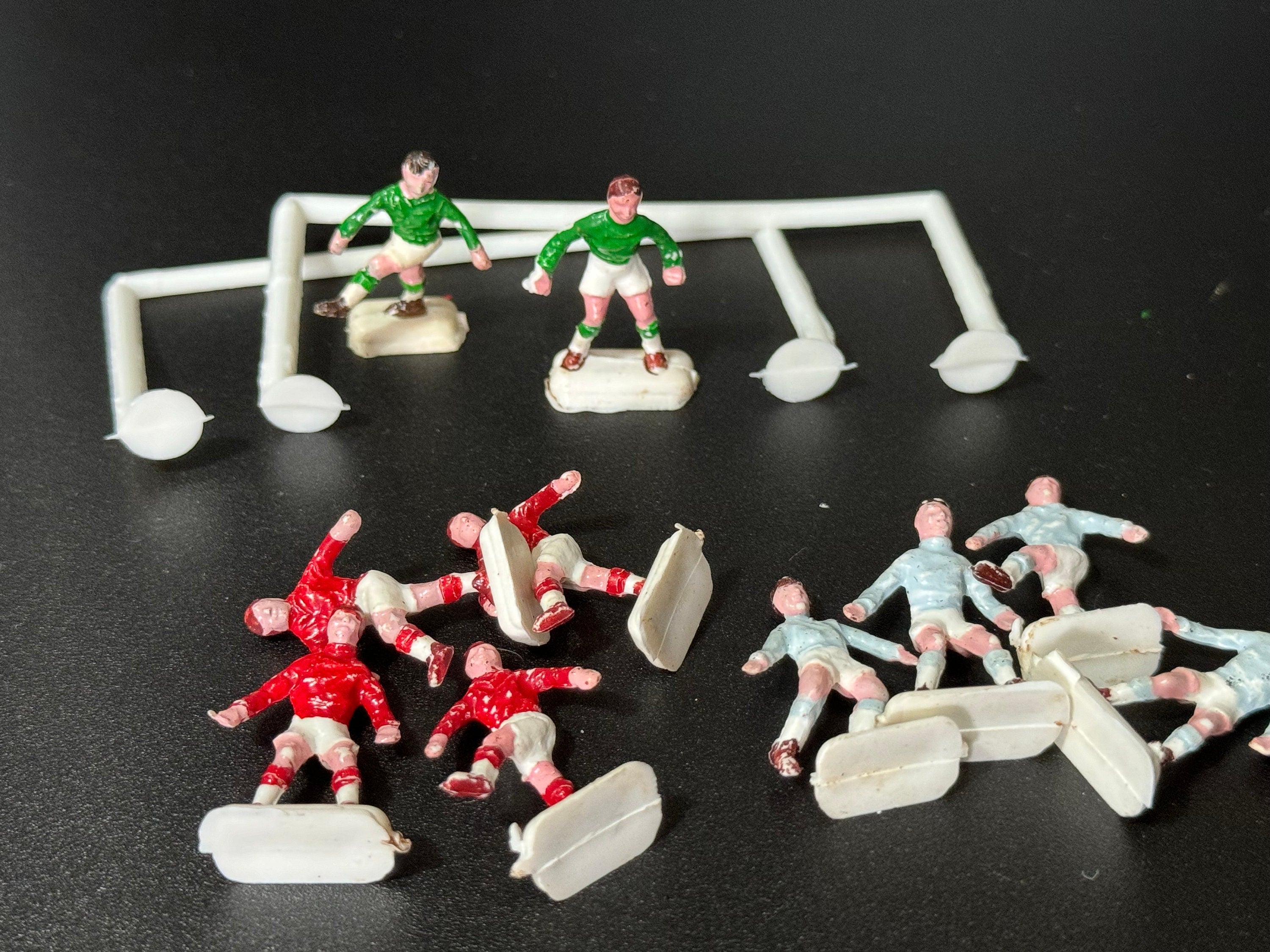 Vintage retro boys dads men’s football team cake toppers players ref and goals football cake birthday
