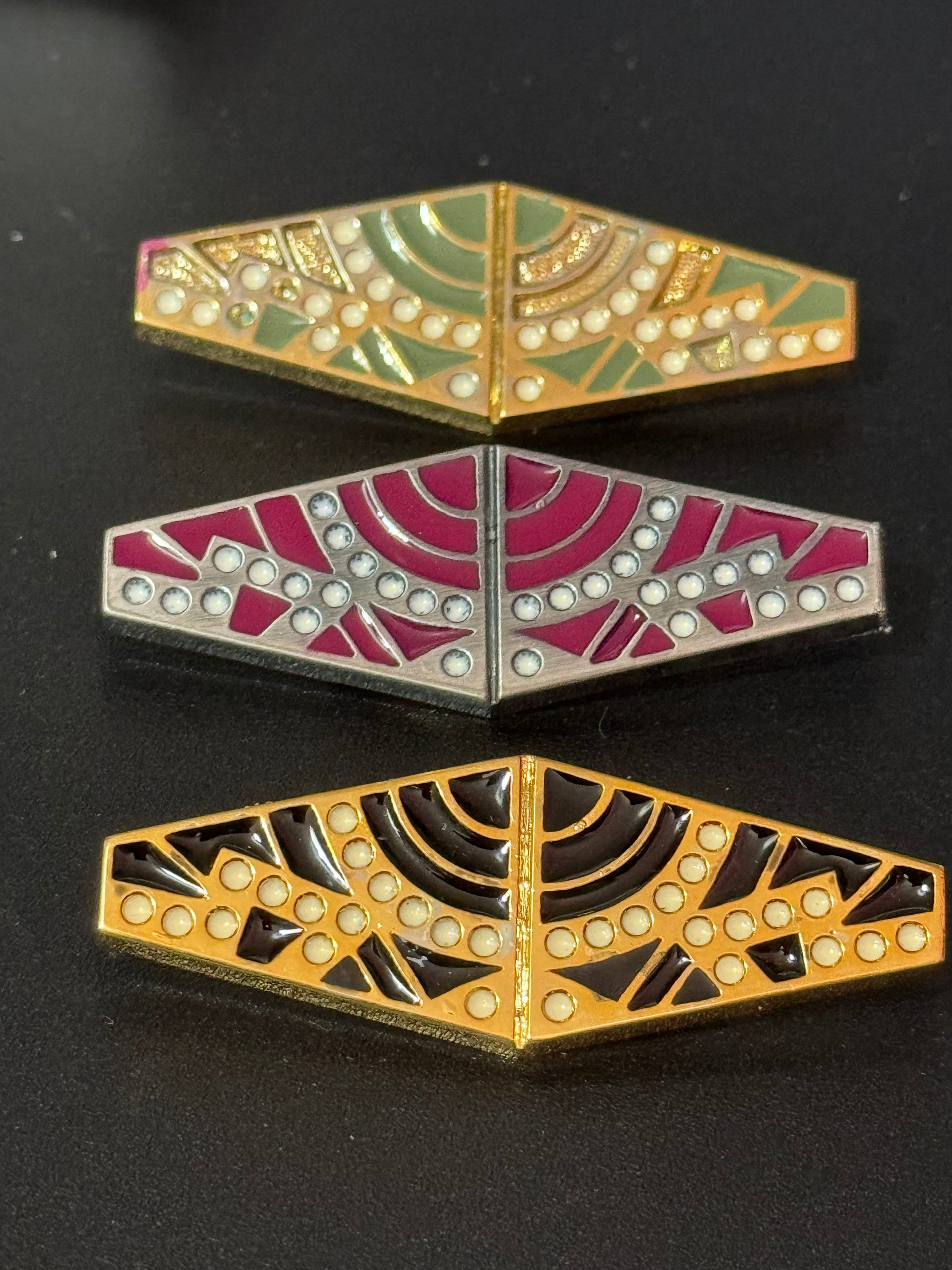 Vintage Art Deco Brooch: French Celluloid Plastic Pin, 1960s Style