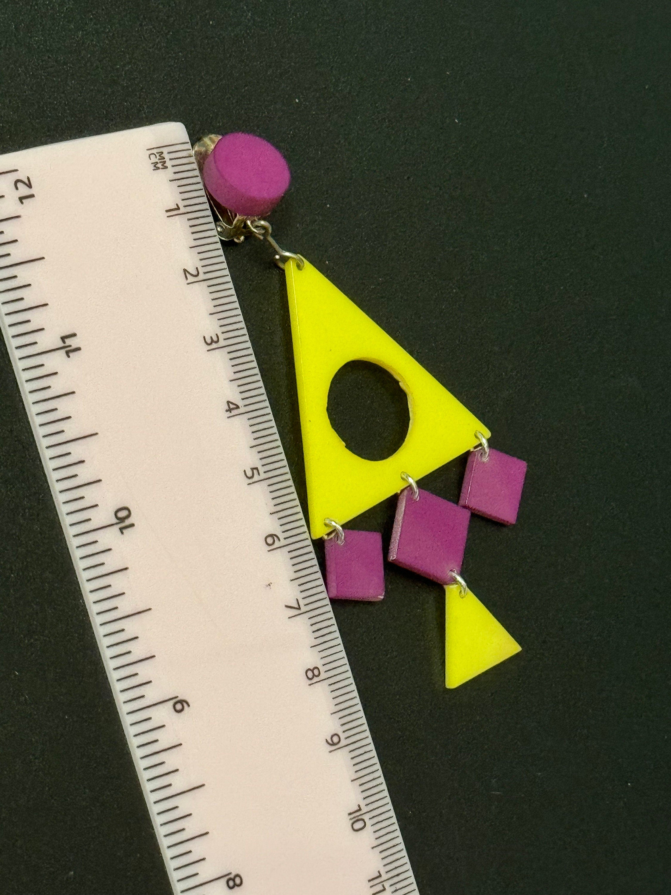 true vintage 1960s French early plastic clip on earrings dangly earrings purple and yellow geometric
