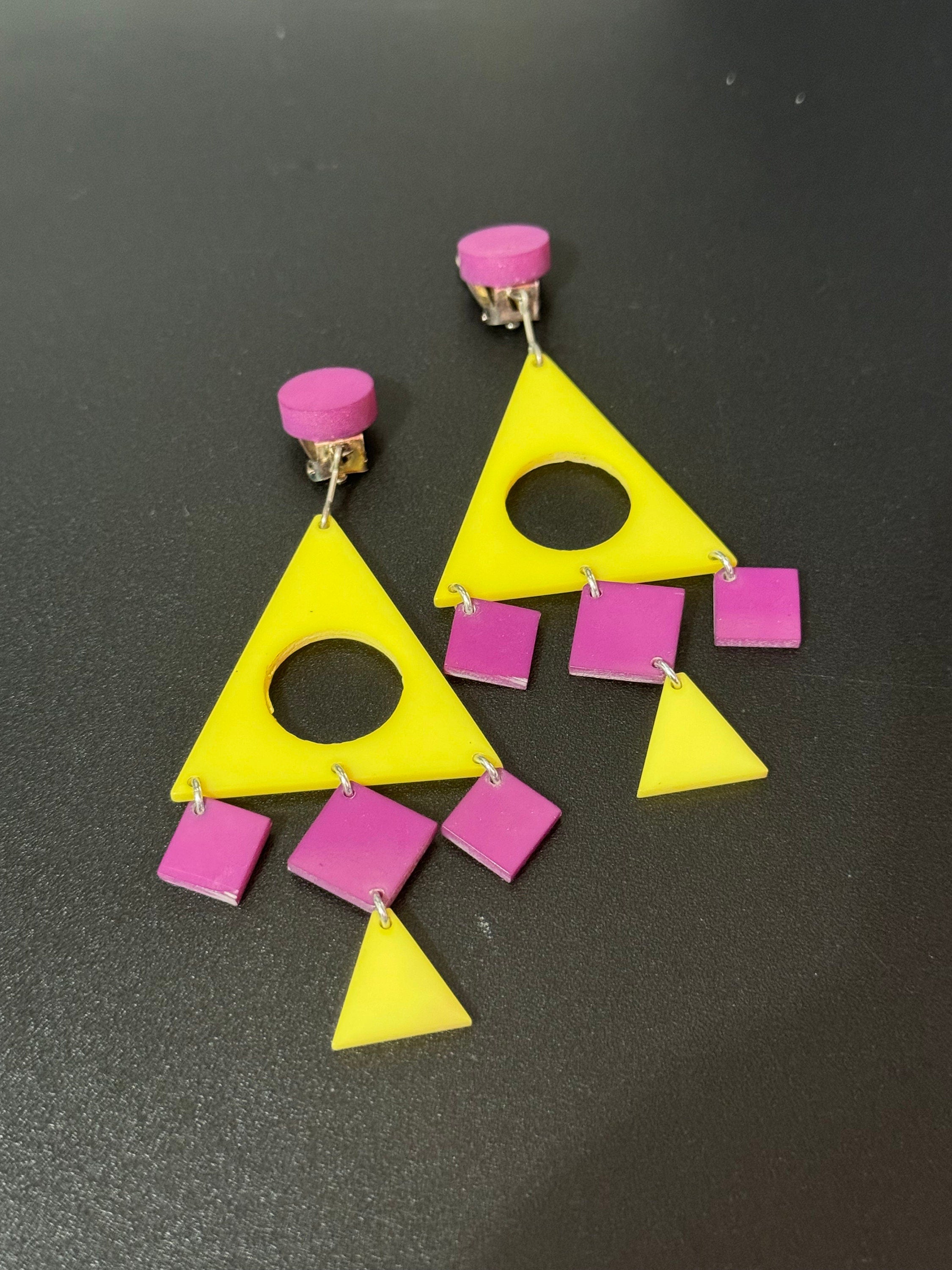 true vintage 1960s French early plastic clip on earrings dangly earrings purple and yellow geometric